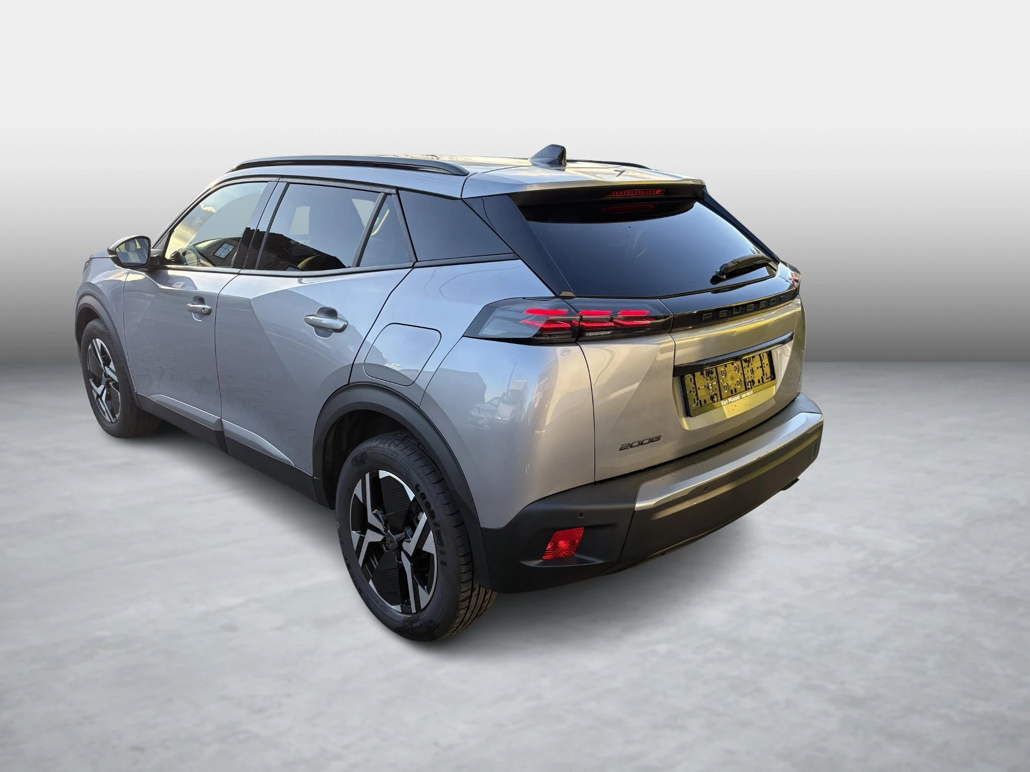 Peugeot-2008-image-2