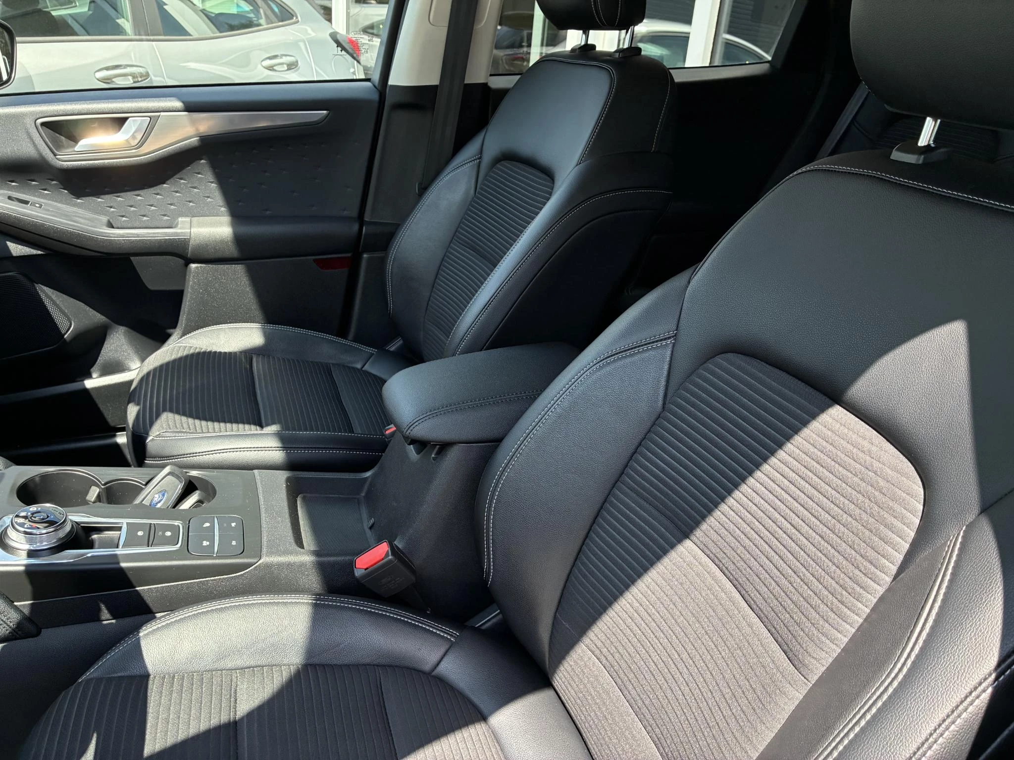Ford-Kuga-image-13