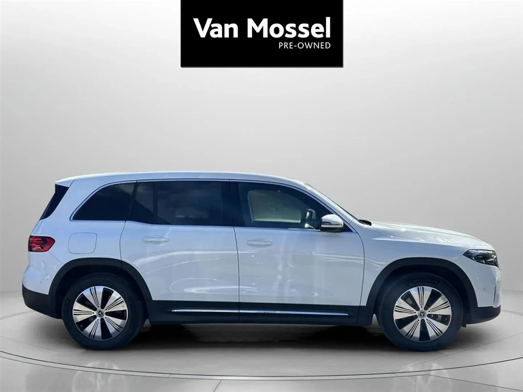 Mercedes-Benz-EQB-image-3