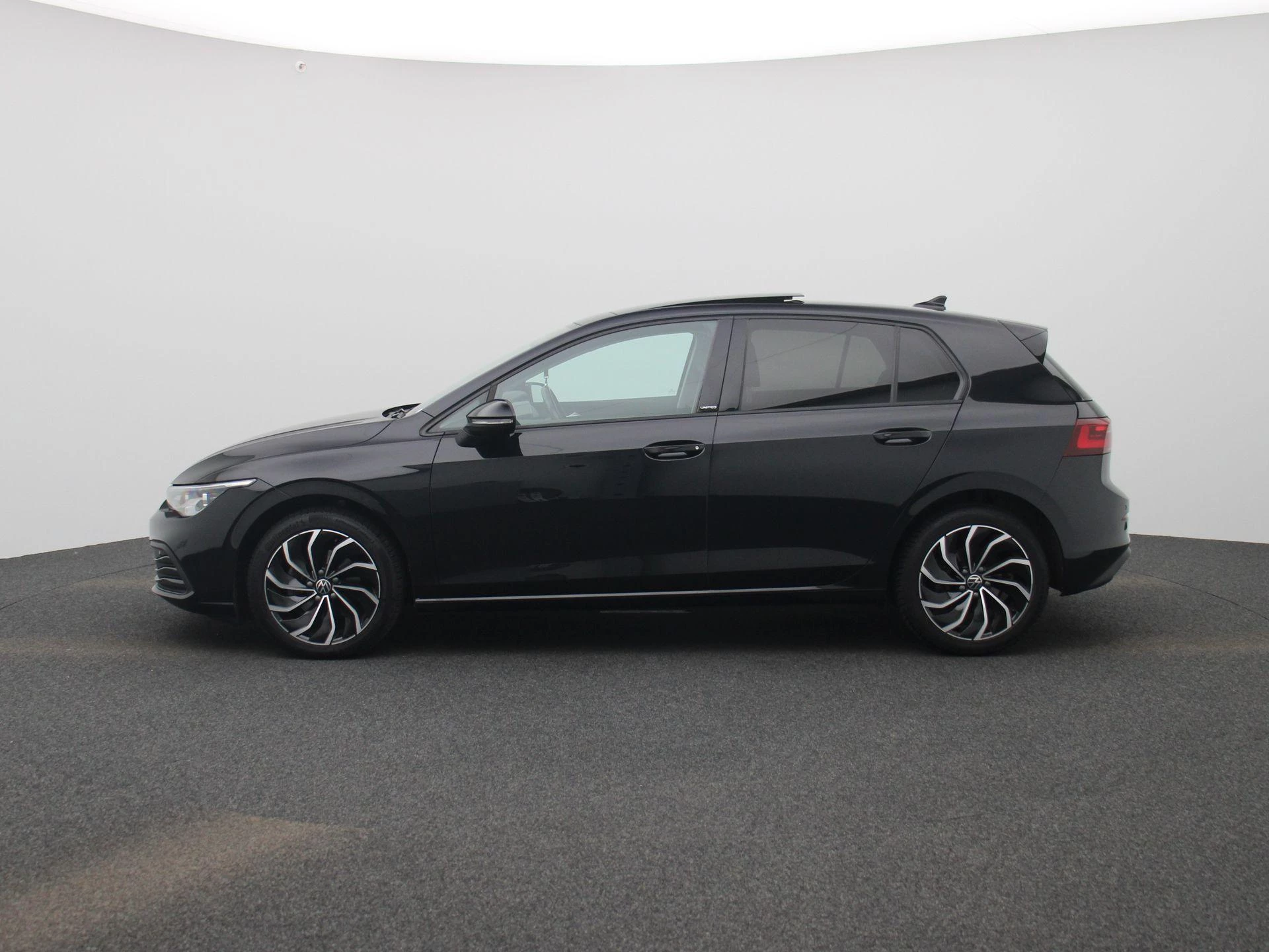 Volkswagen Golf 1.5 eTSI R-Line
