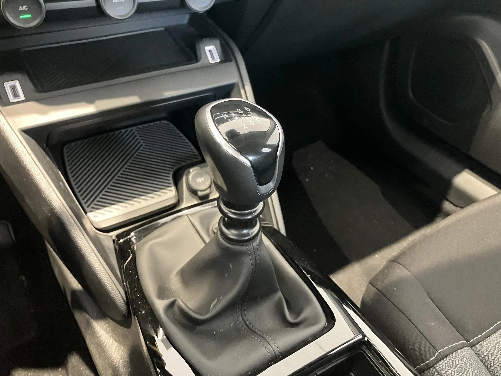 Citroën-C4 X-image-19
