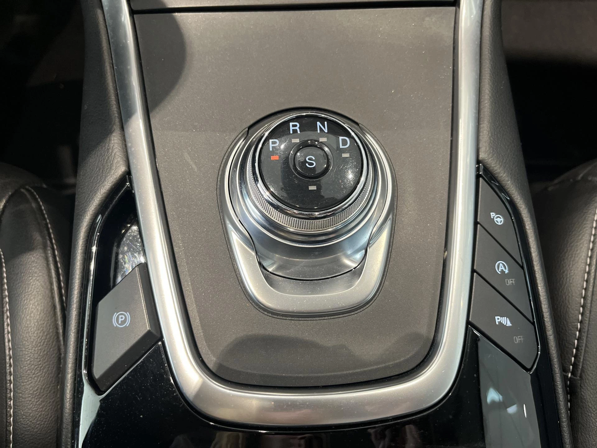 Ford S-Max Winterpack - PANO - Trekhaak - Camera - 2 Liter