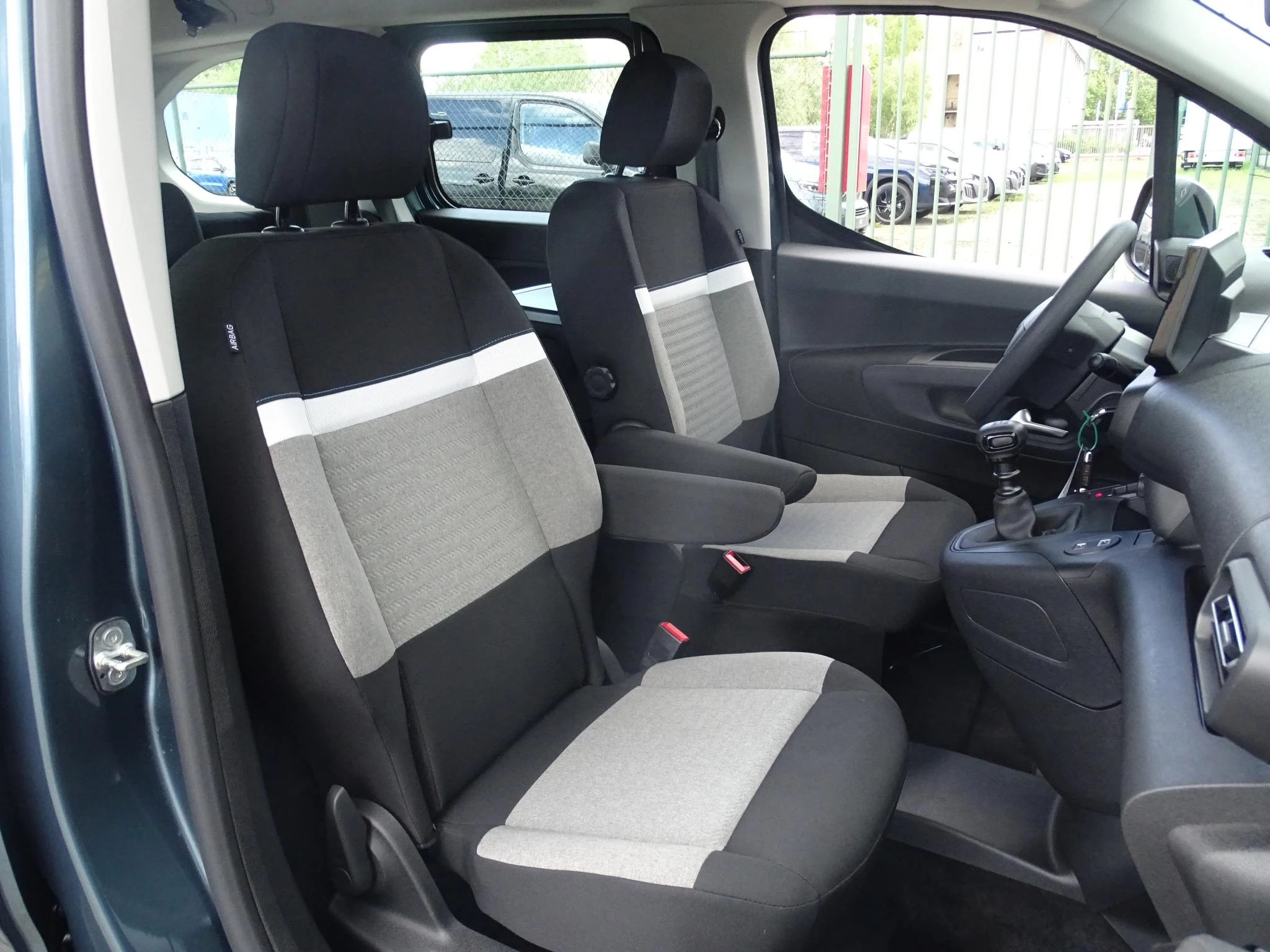 Citroën Berlingo MPV XL 1.5 BlueHDi 100 S&S BVM6 PLUS