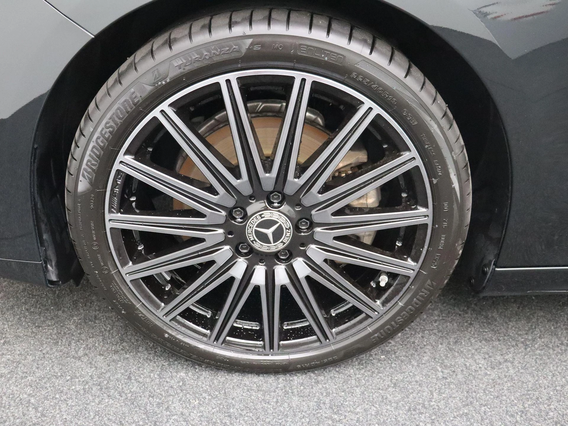 Mercedes-Benz-CLA-image-6