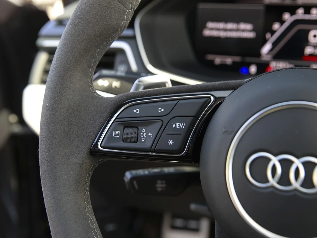 Audi RS4 Avant 2.9 TFSI Navi Matrix Panorama AHK B&O