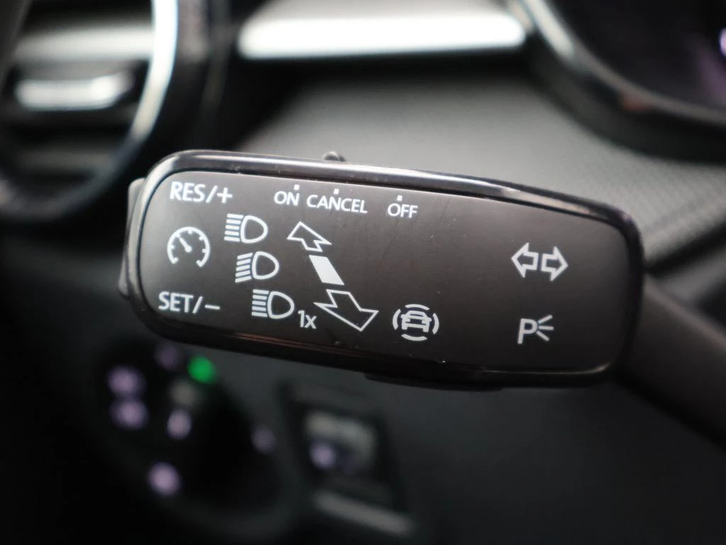 Škoda Fabia Fabia Selection 1.0i 80PK *VIRTUAL COCKPIT*CAMERA*PDC*APP-CONNECT*PDC*CRUISE*...*