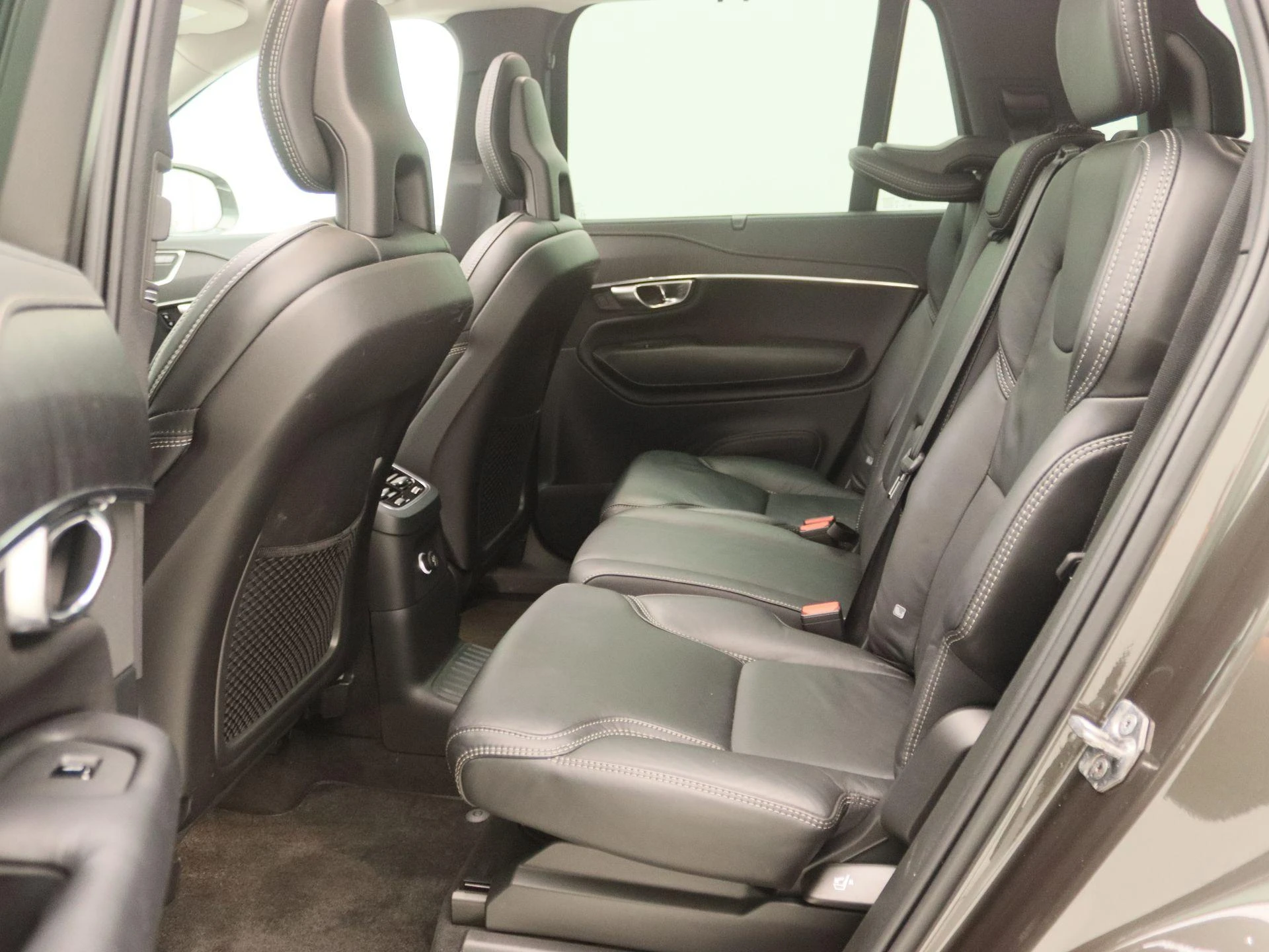 Volvo-XC90-image-14