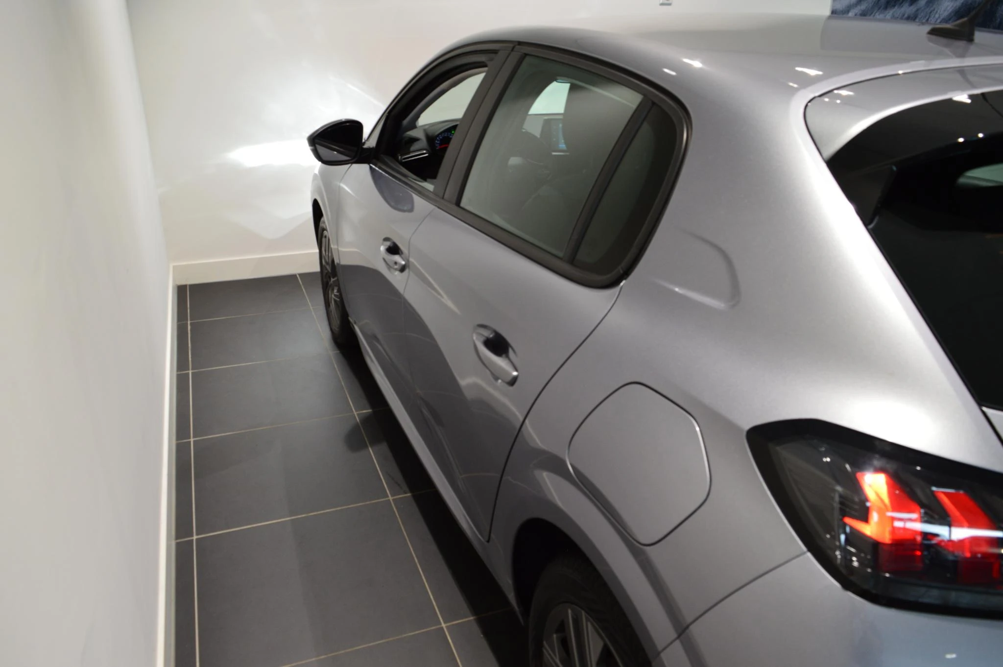 Peugeot-208-image-17