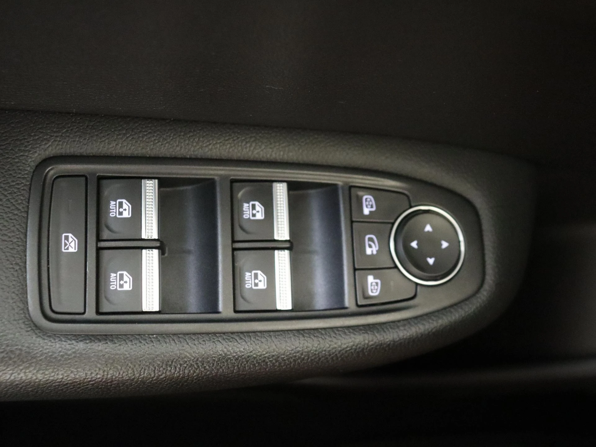 Renault-Arkana-image-25