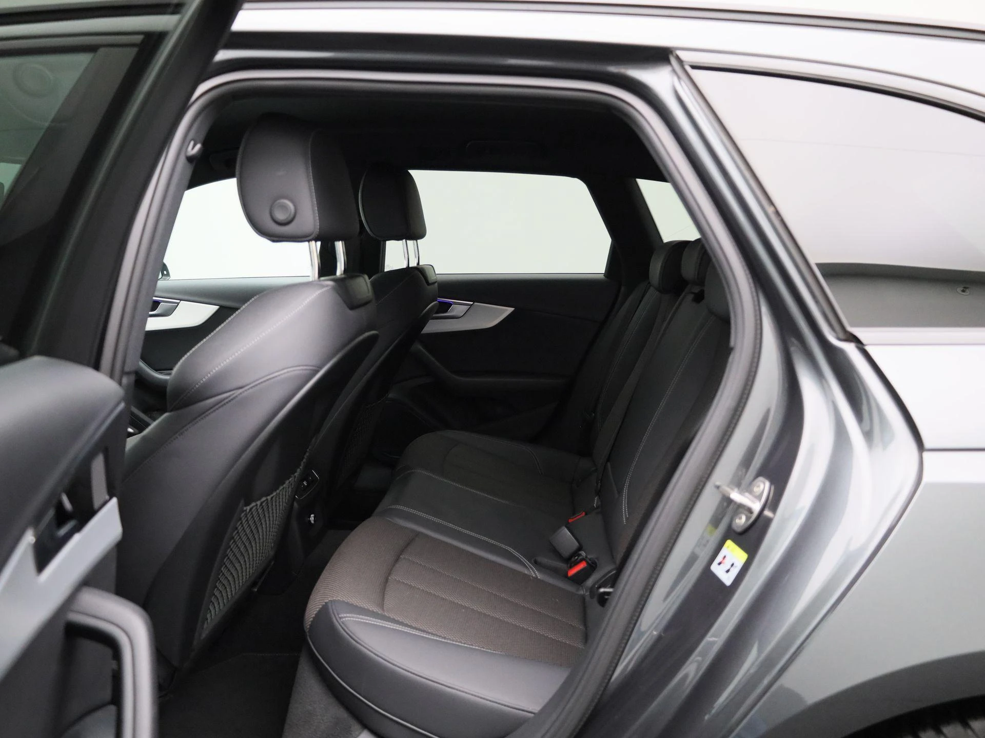 Audi-A4-image-9