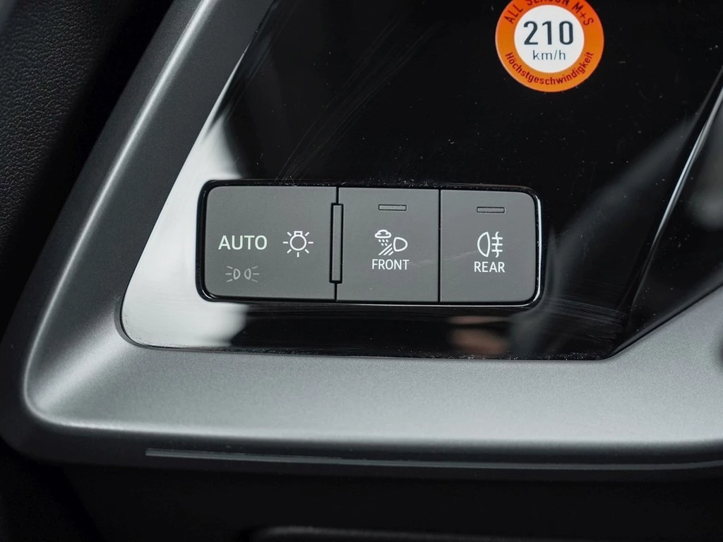 Audi A3 Sportback 35 TDI S tronic S Line /SONOS/HuD