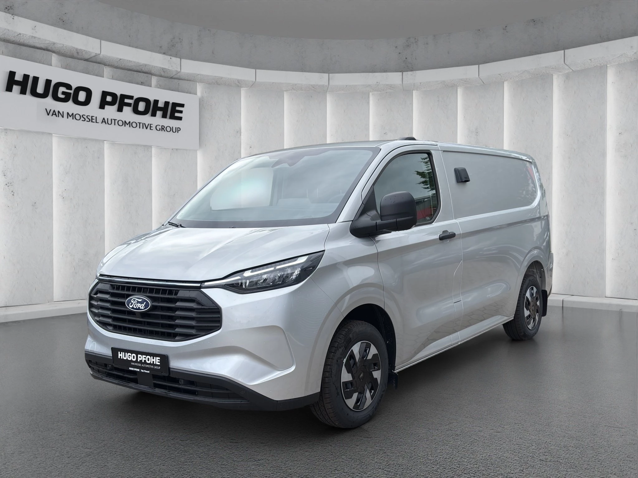 Ford-Transit Custom-image-0