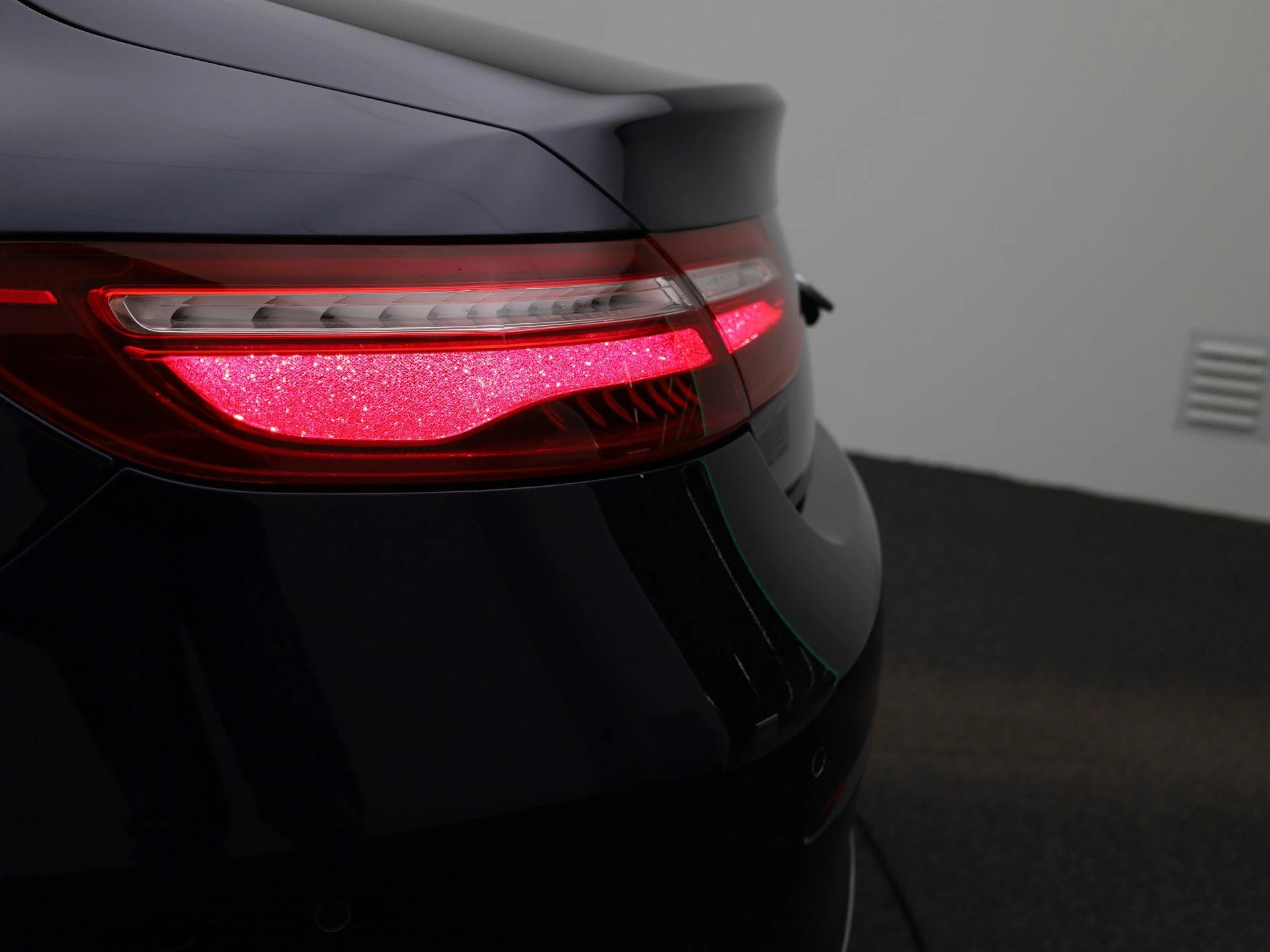 Mercedes-Benz-E-Klasse-image-59