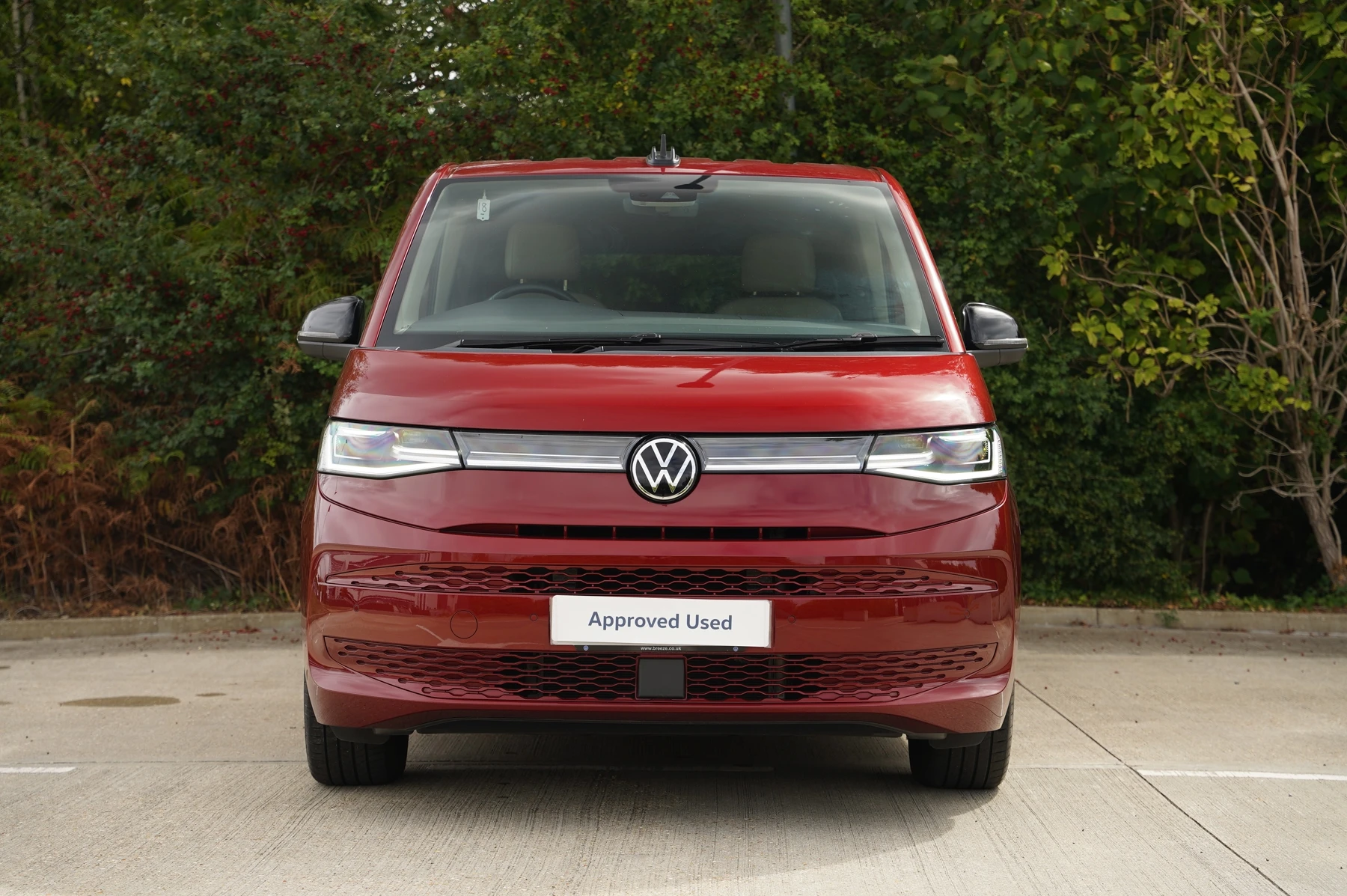 Volkswagen-Multivan-image-6