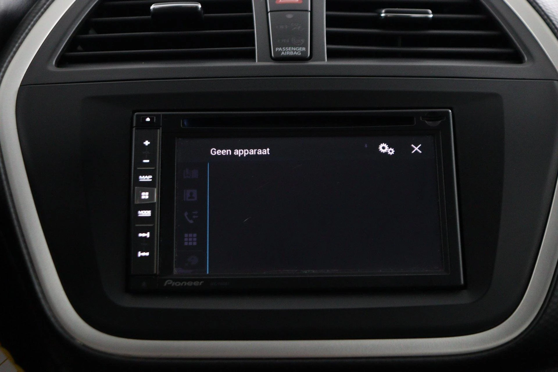 Suzuki-S-Cross-image-39