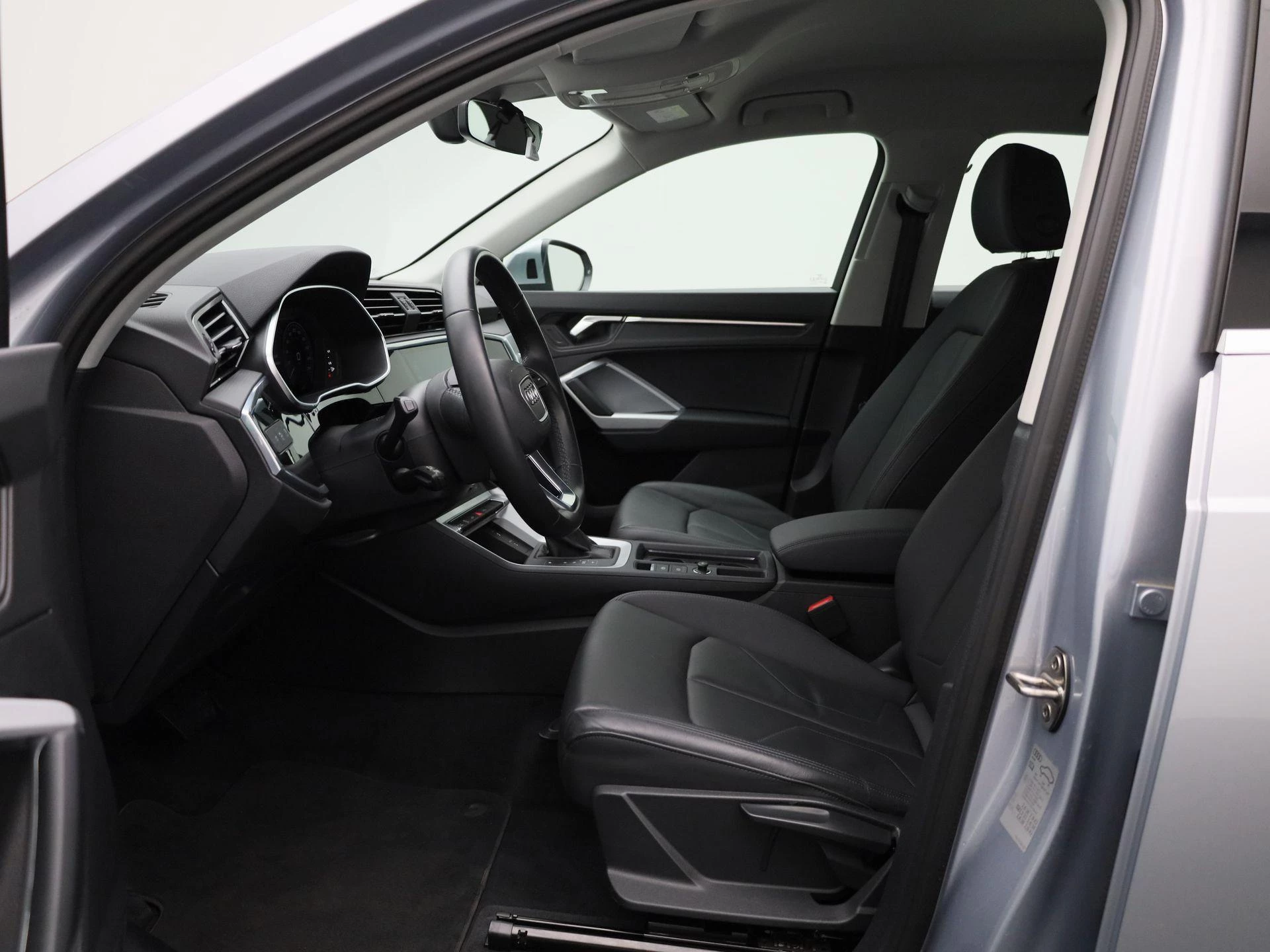 Audi Q3 45 TFSI-e S tronic Bus. Ed. Attraction