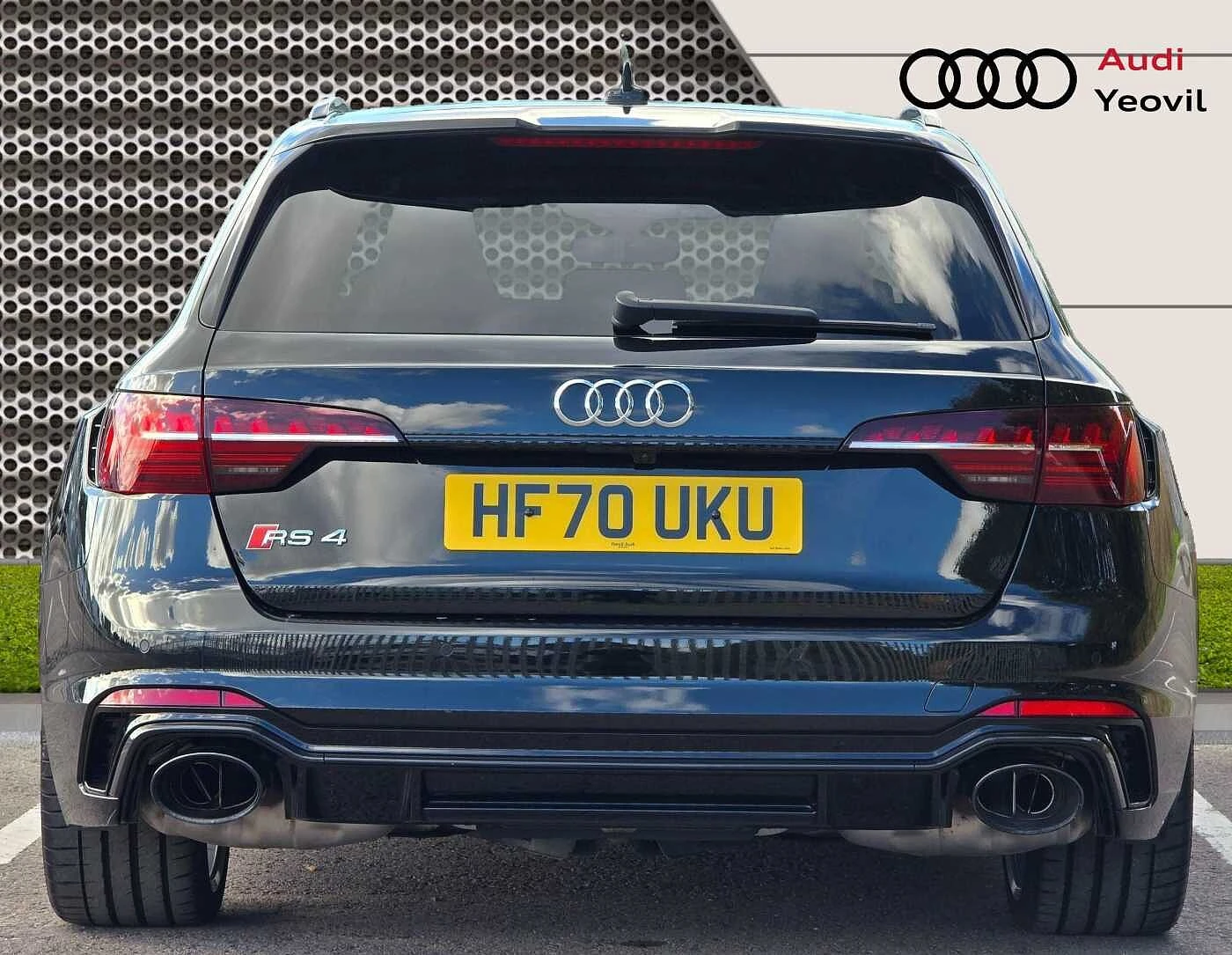 Audi-RS4-image-11