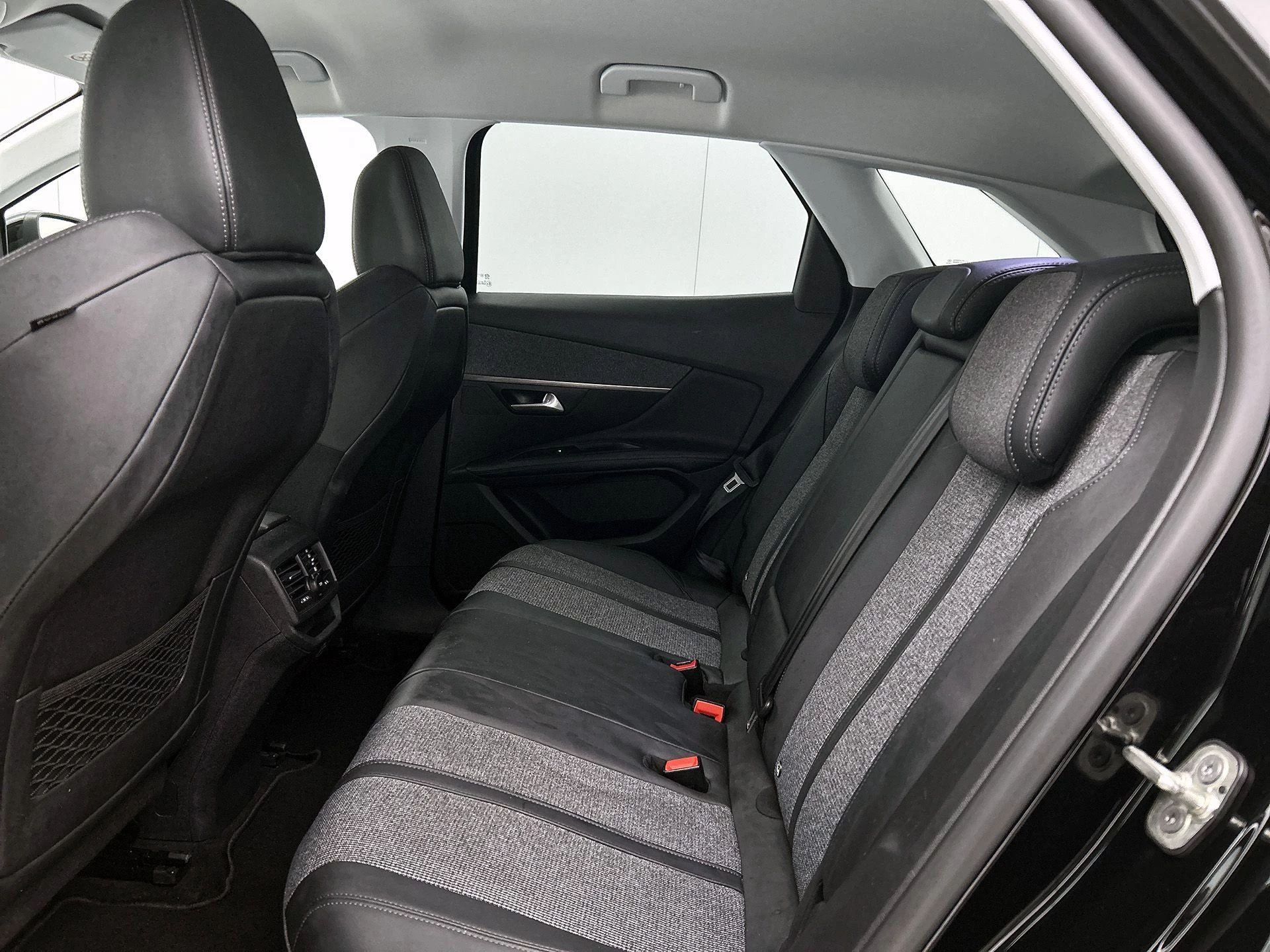 Peugeot-3008-image-25