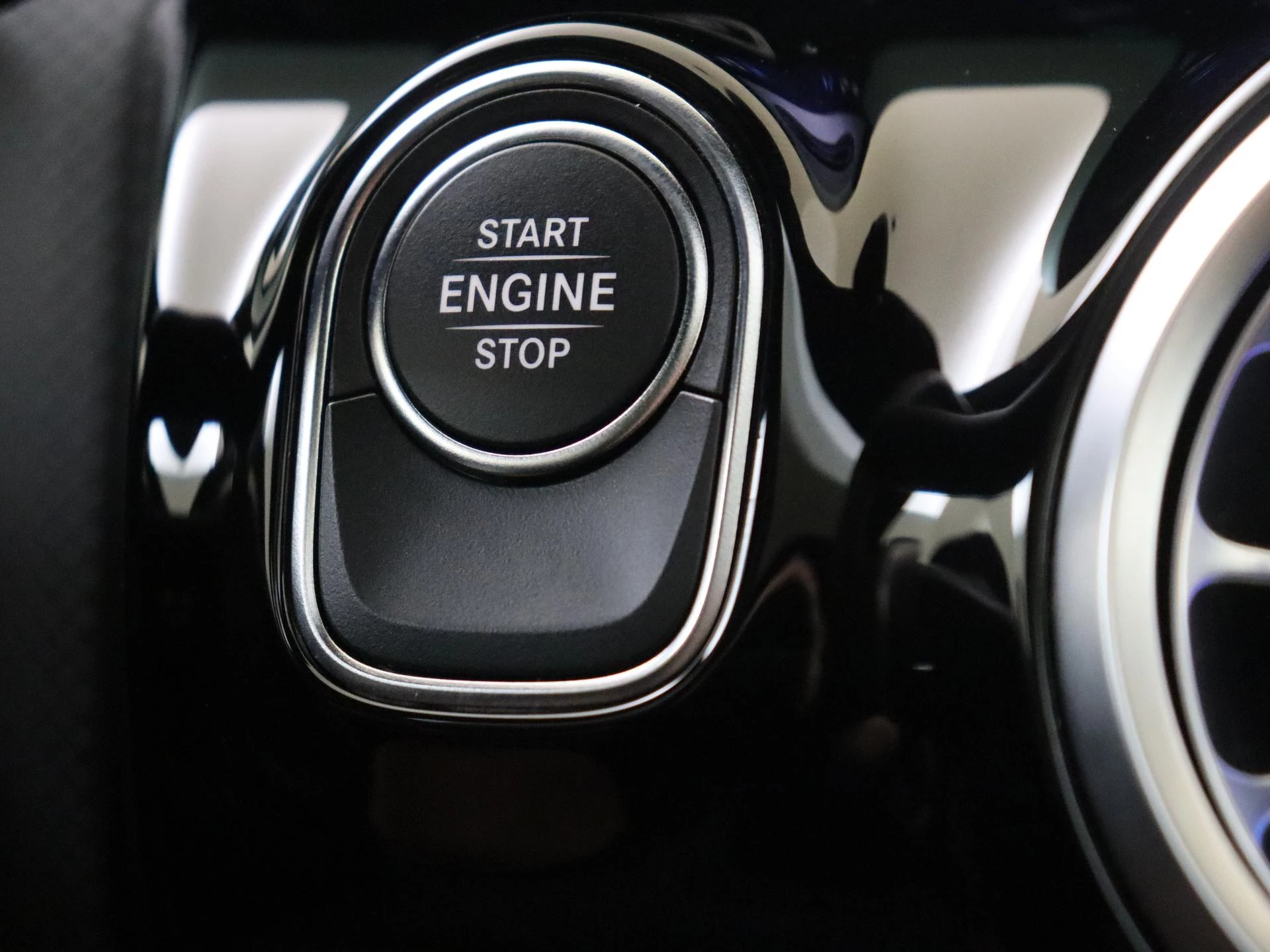 Mercedes-Benz-A-Klasse-image-21