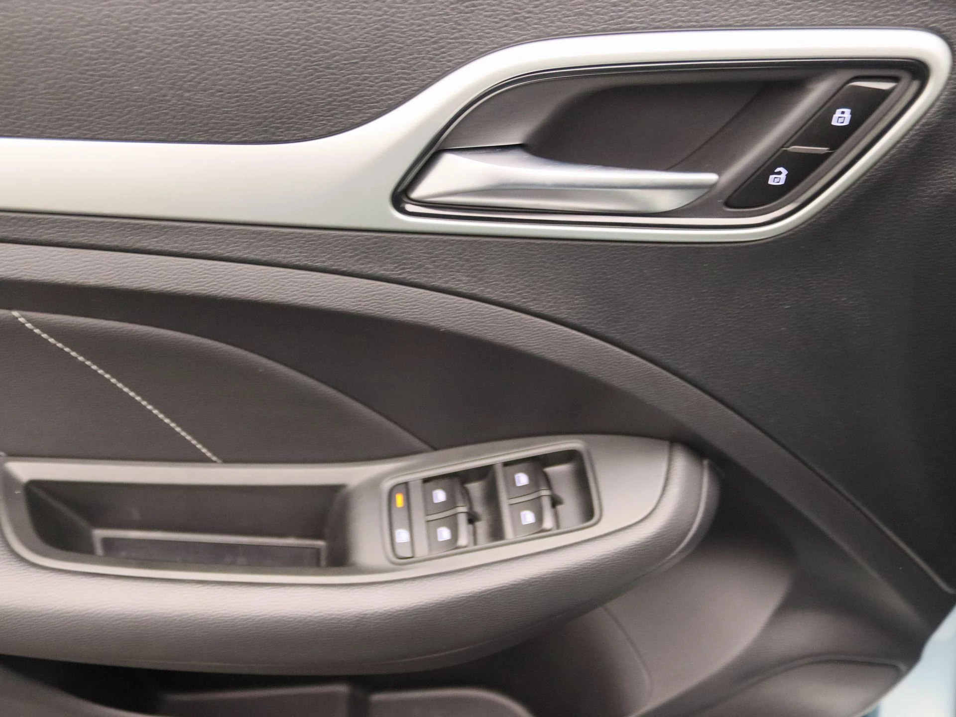 MG-ZS EV-image-22