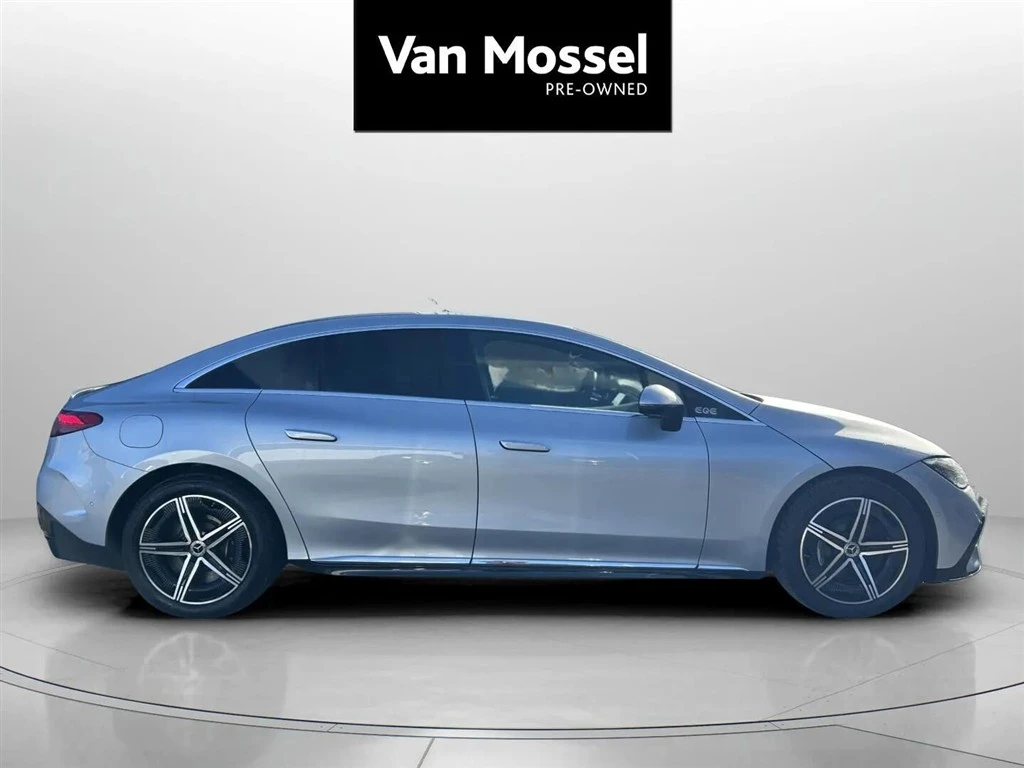Mercedes-Benz-EQE-image-3
