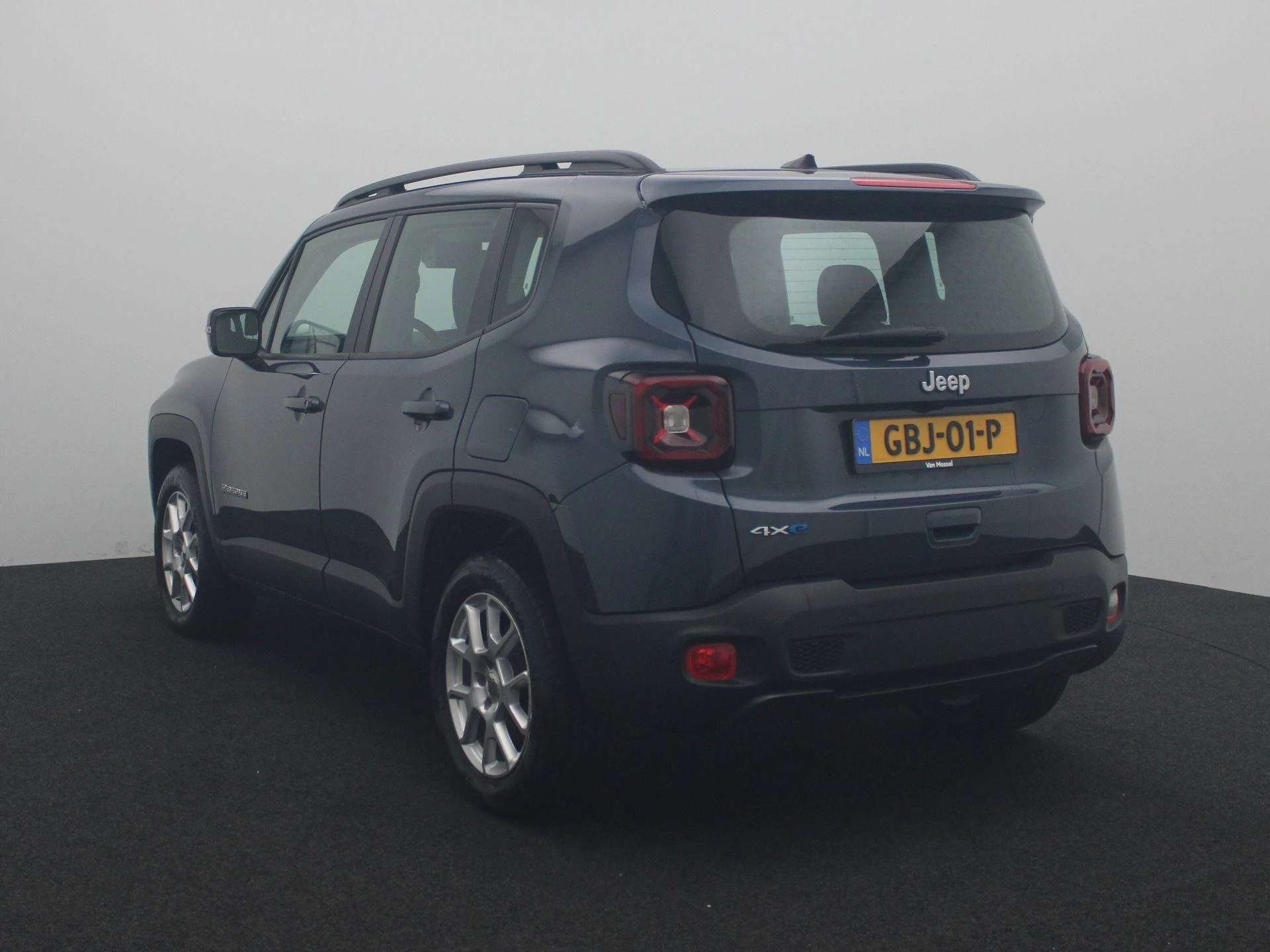 Jeep-Renegade-image-2