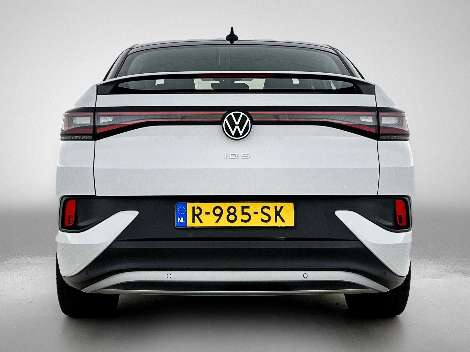 Volkswagen-ID.5-image-2