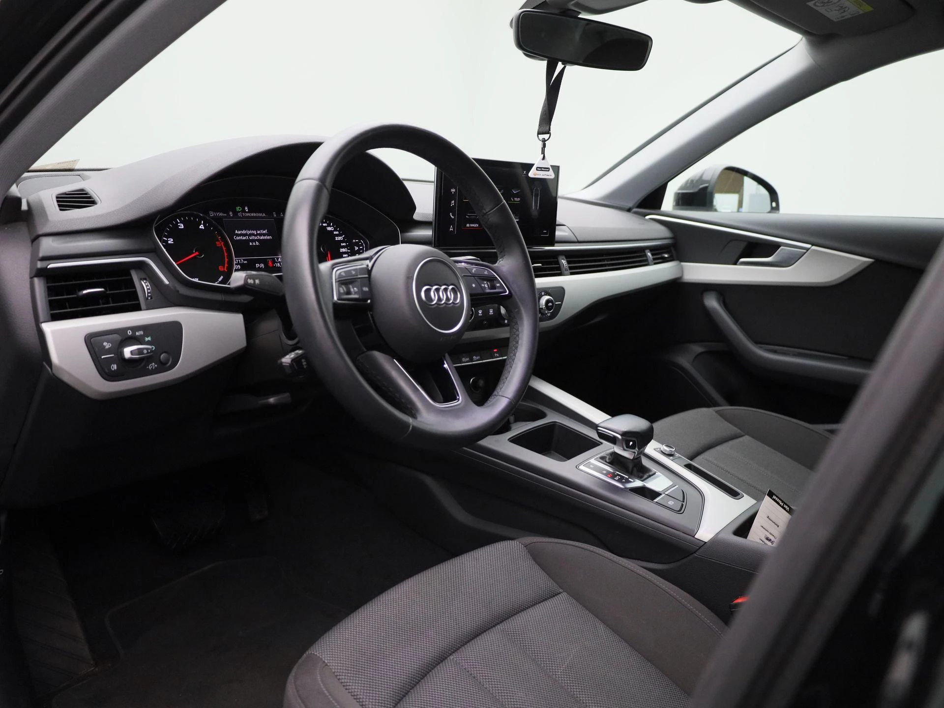 Audi-A4-image-30