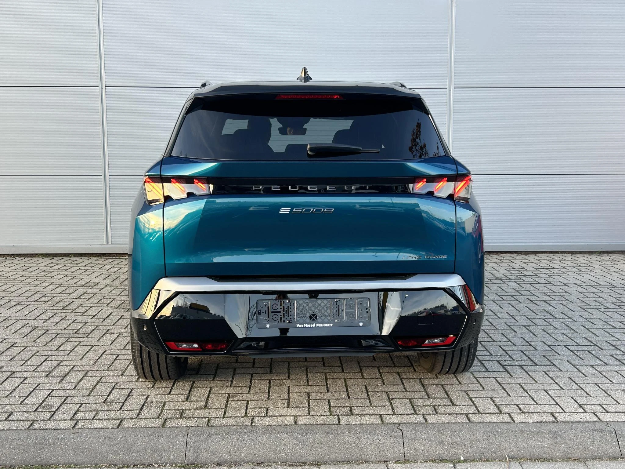 Peugeot e-5008 e-5008 210 GT 5 seats +pano dak+alcantara