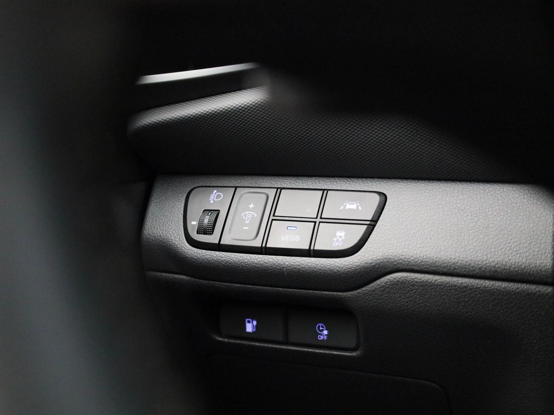 Hyundai-IONIQ-image-22