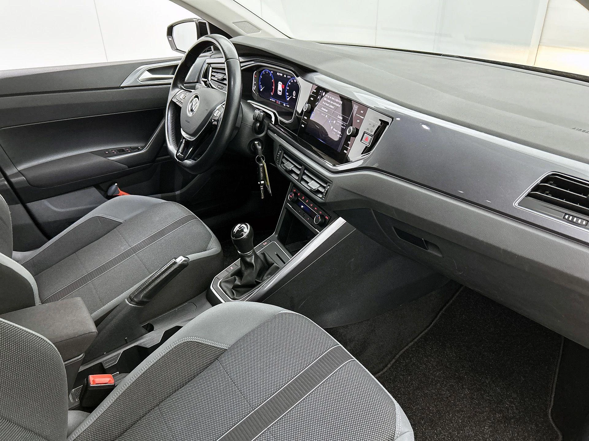 Volkswagen Polo 1.0 TSI Highline Business R