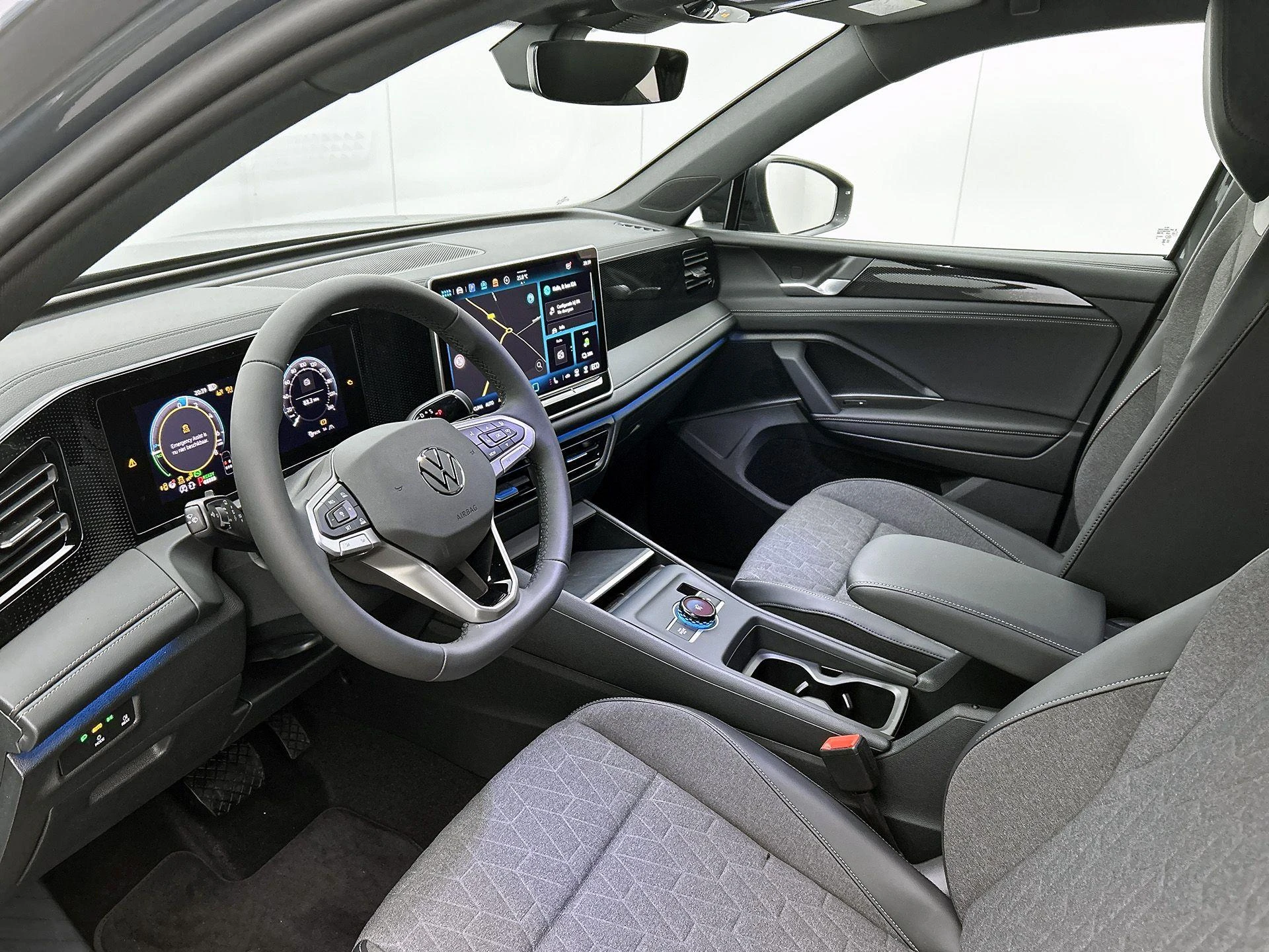 Volkswagen-Tiguan-image-26