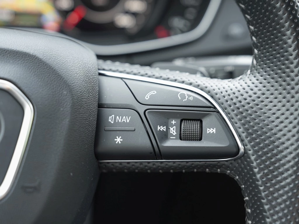 Audi Q5 40 TDI S line Navi ACC AHK Technology