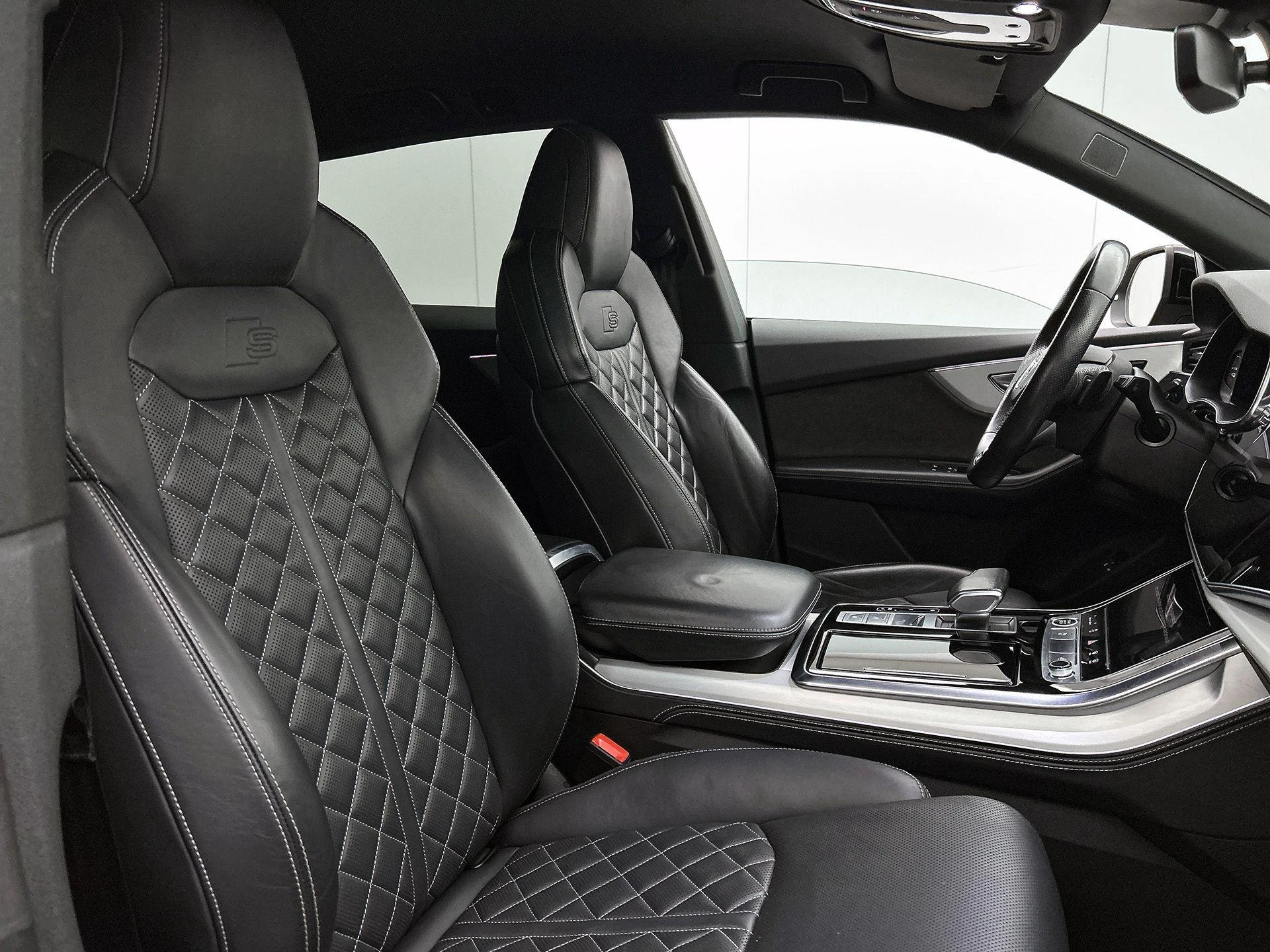 Audi-Q8-image-16