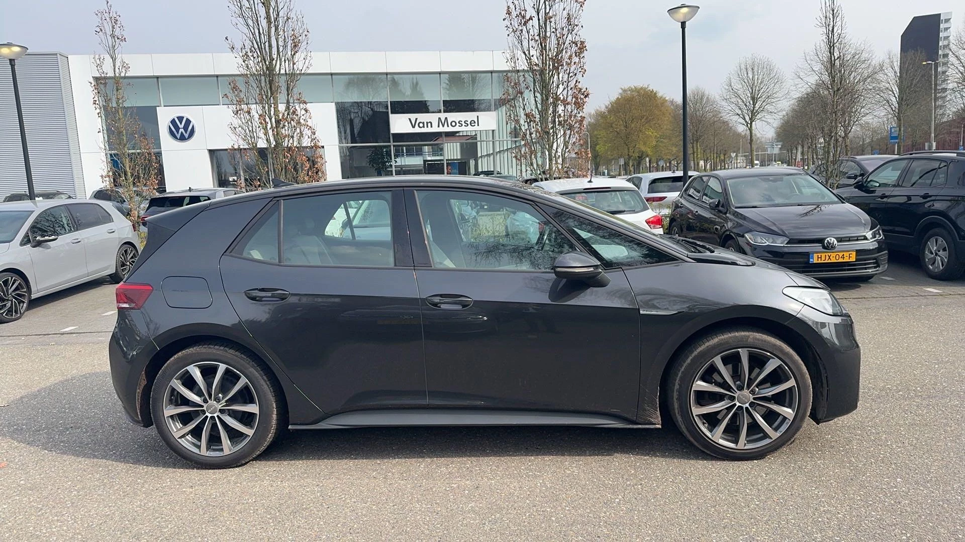 Volkswagen-ID.3-image-2