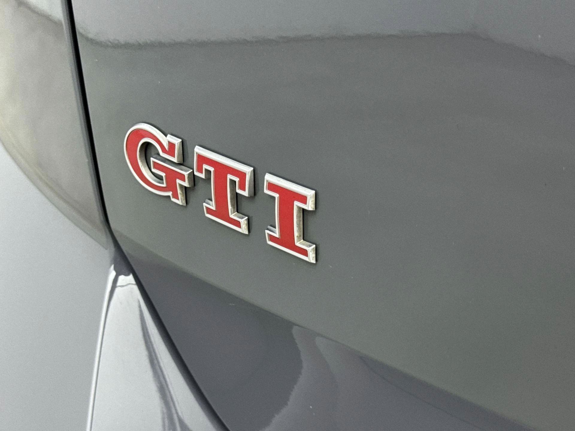 Volkswagen-Golf-image-23