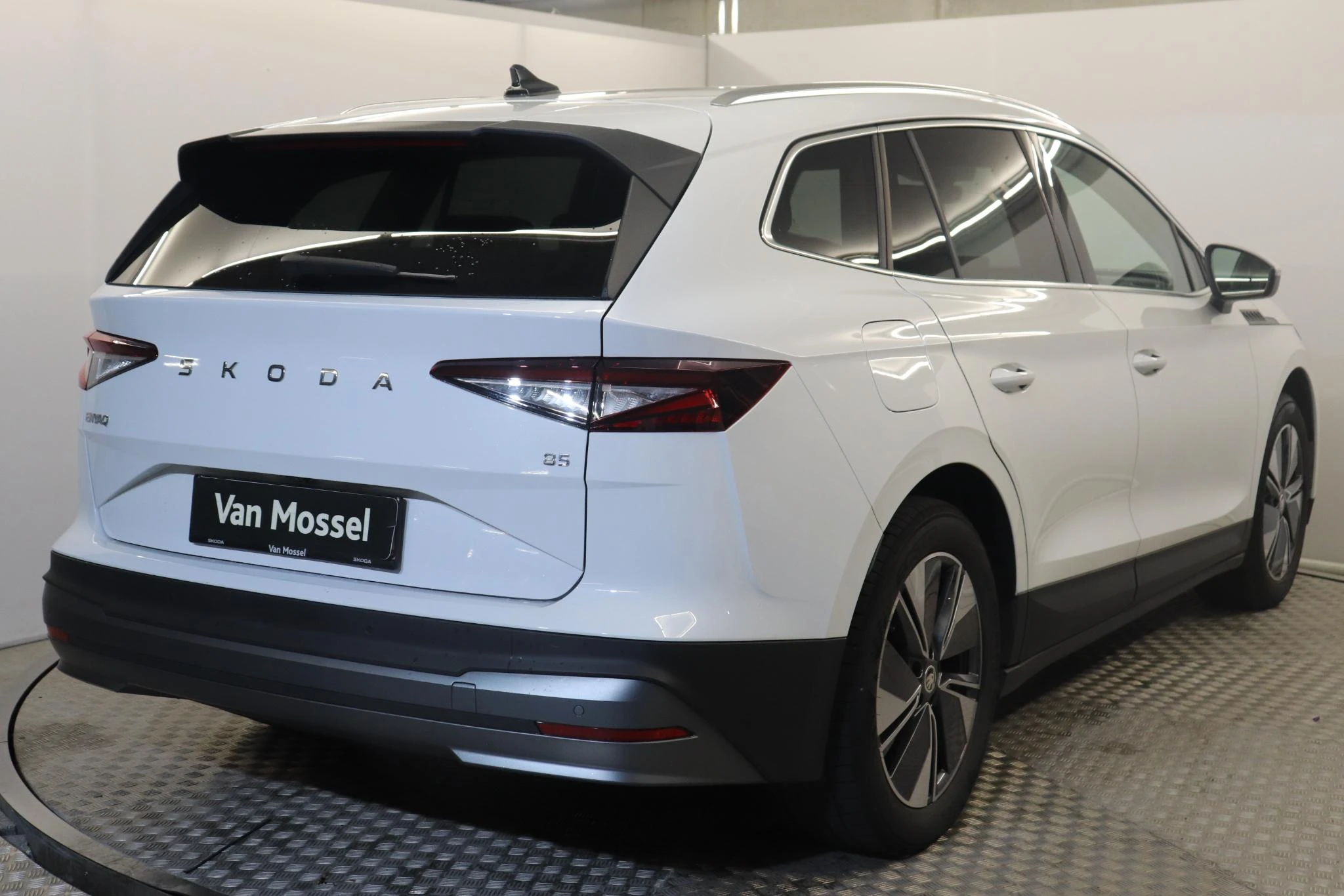 Škoda-Enyaq iV-image-4