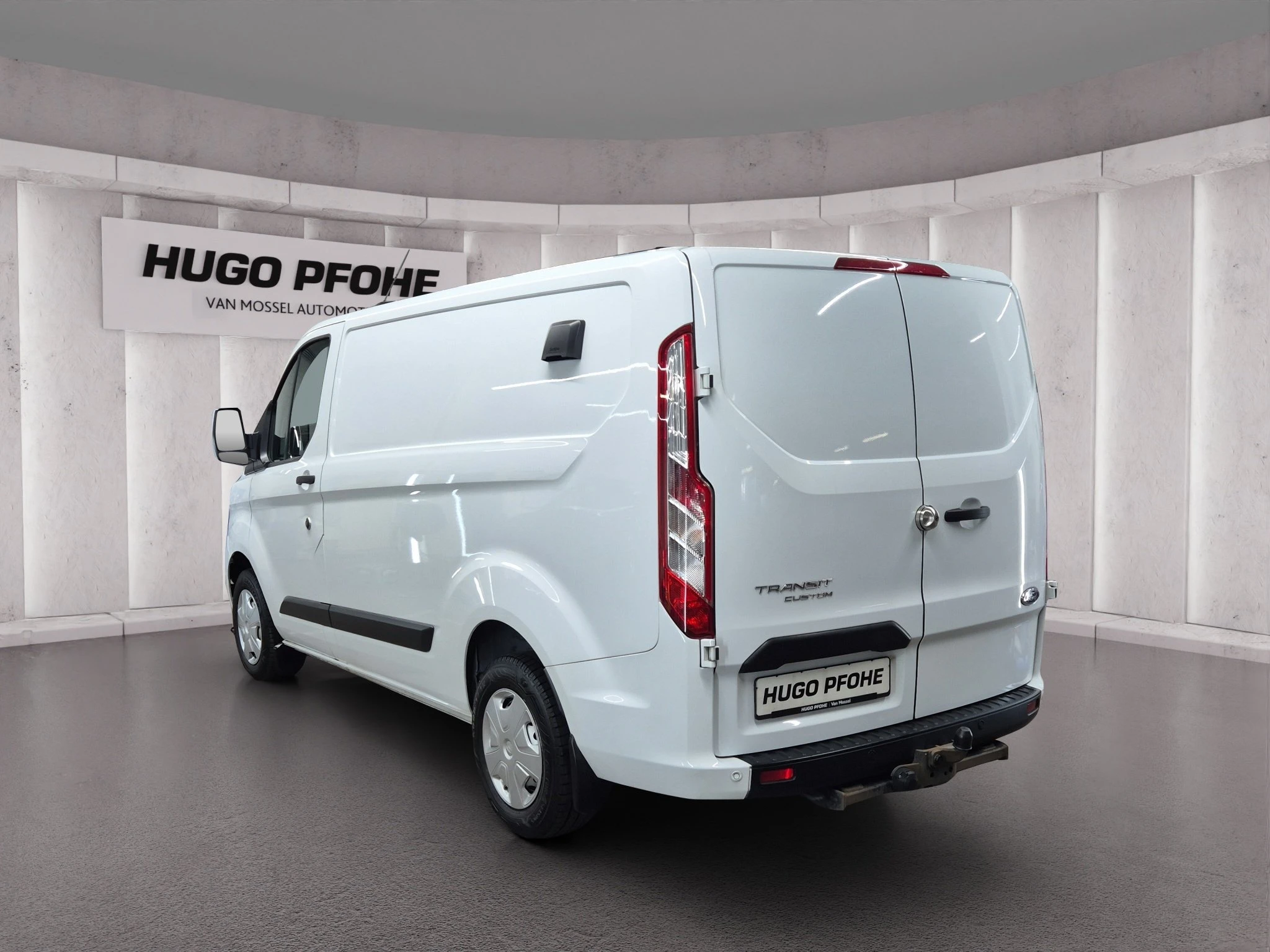 Ford-Transit Custom-image-2