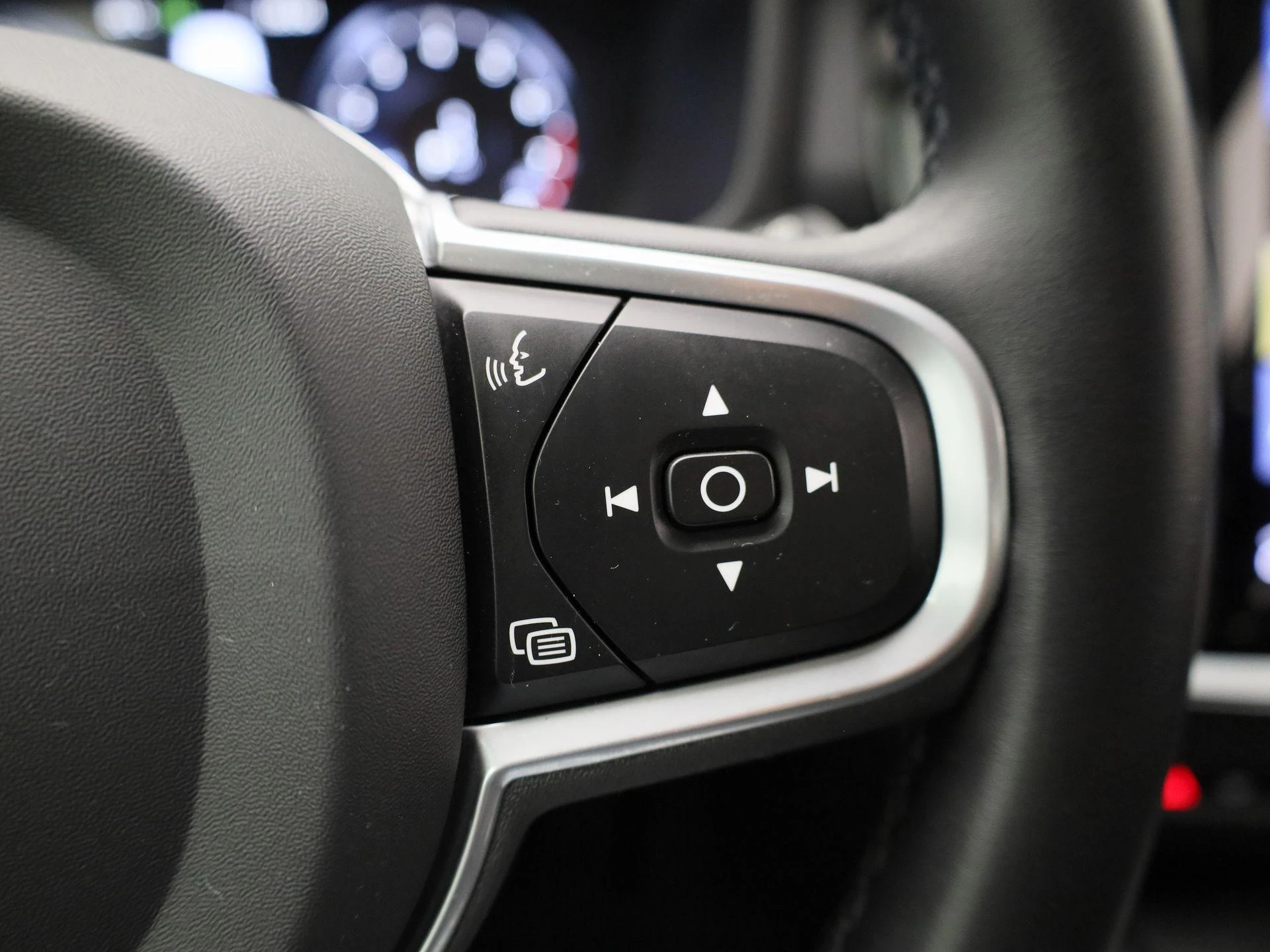 Volvo-V60-image-22