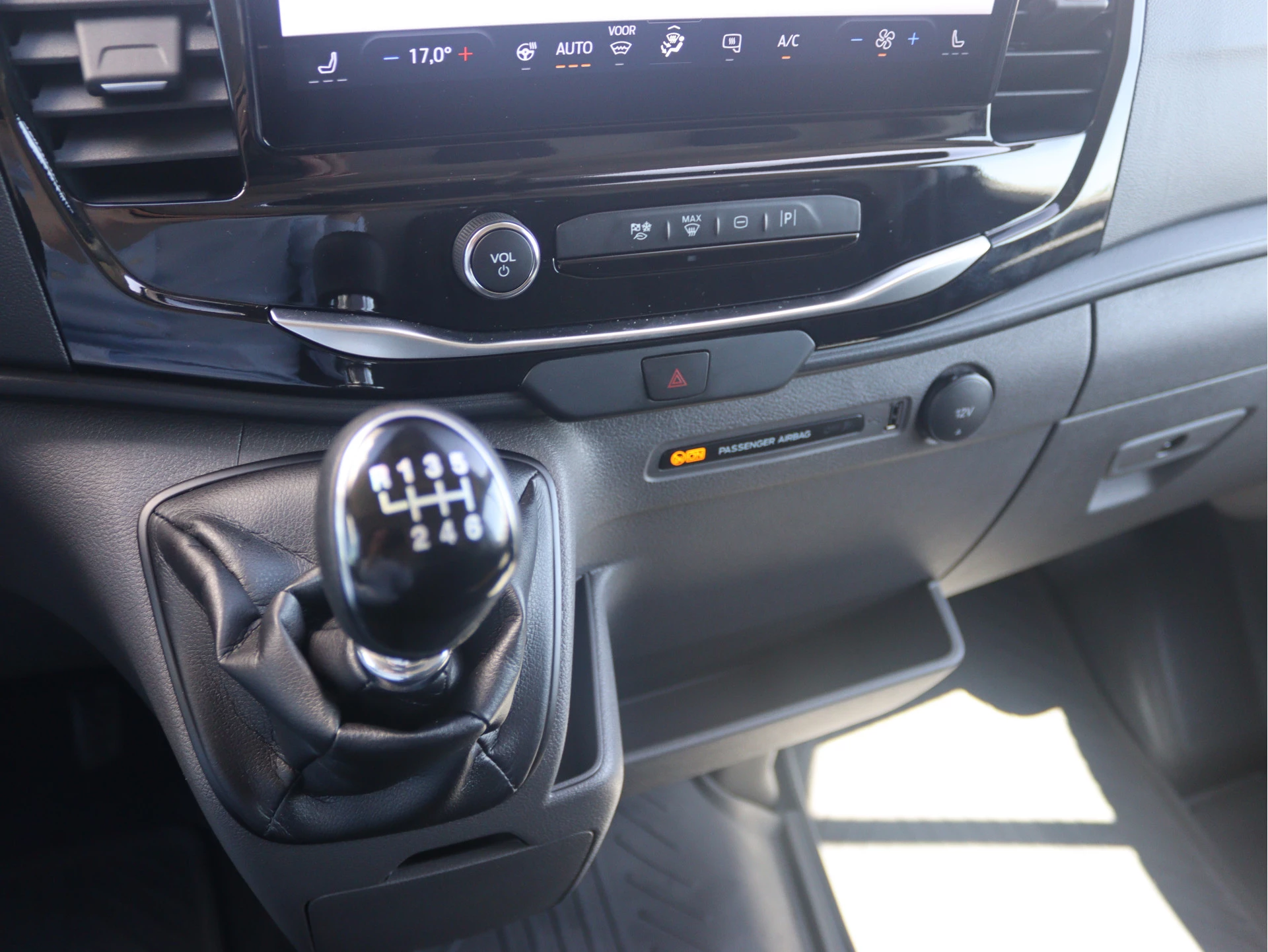 Ford-Transit-image-10