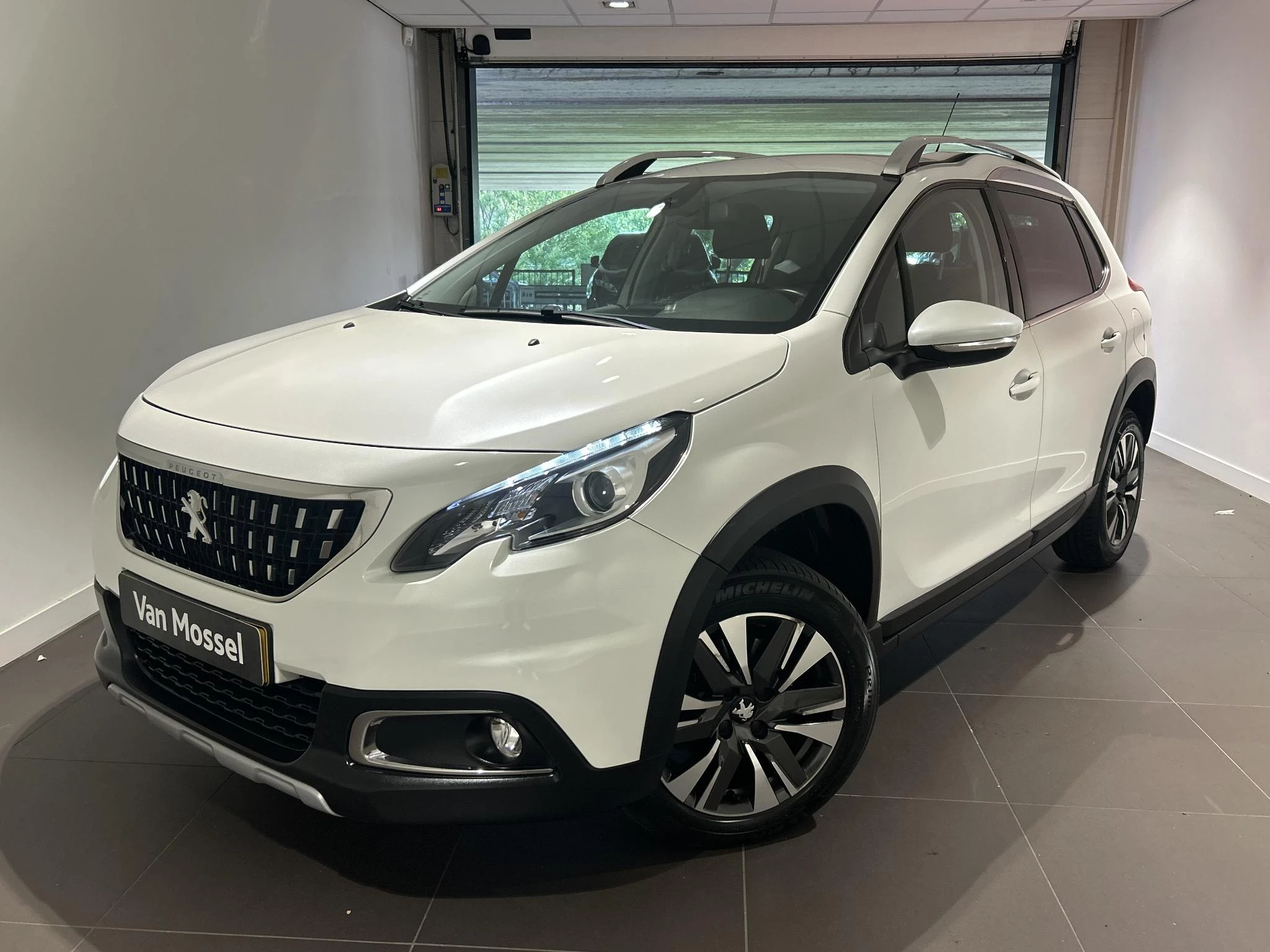 Peugeot 2008 1.2 PureTech Allure