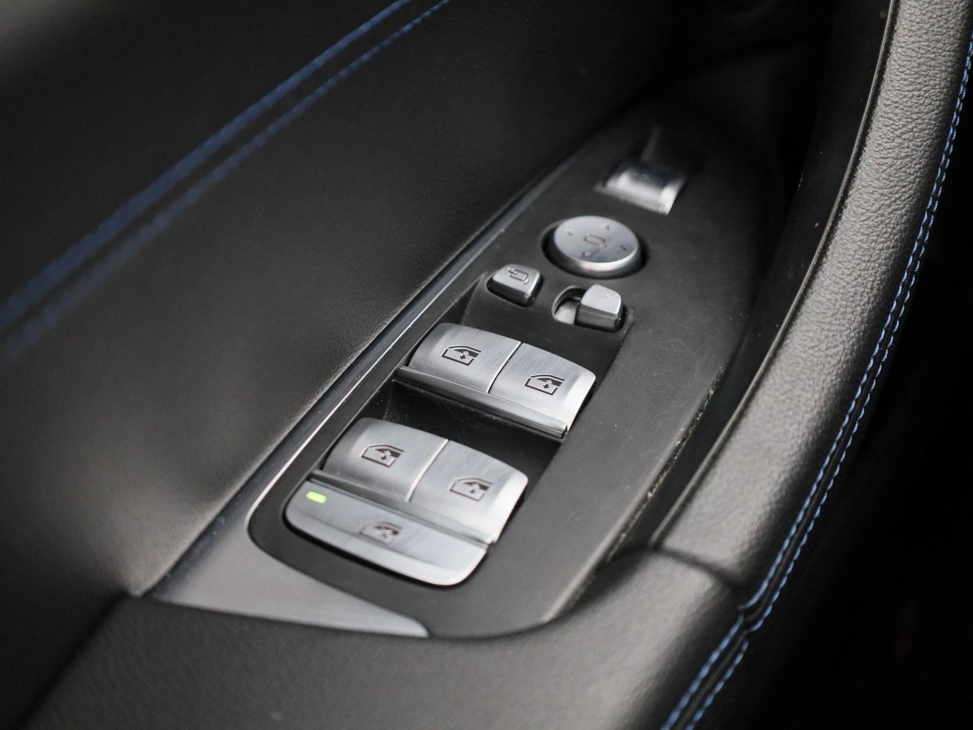 BMW-iX3-image-32