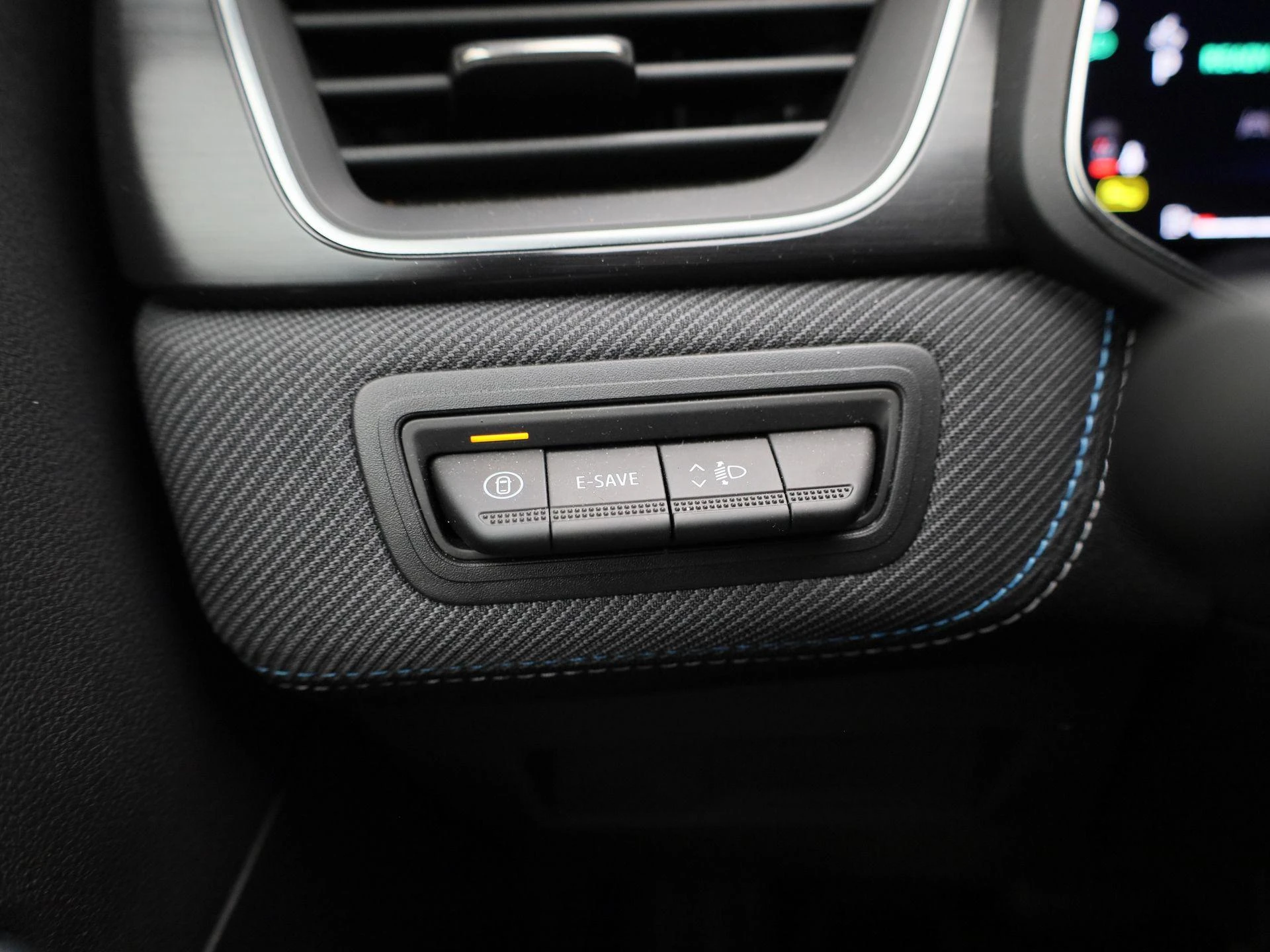Renault-Captur-image-19