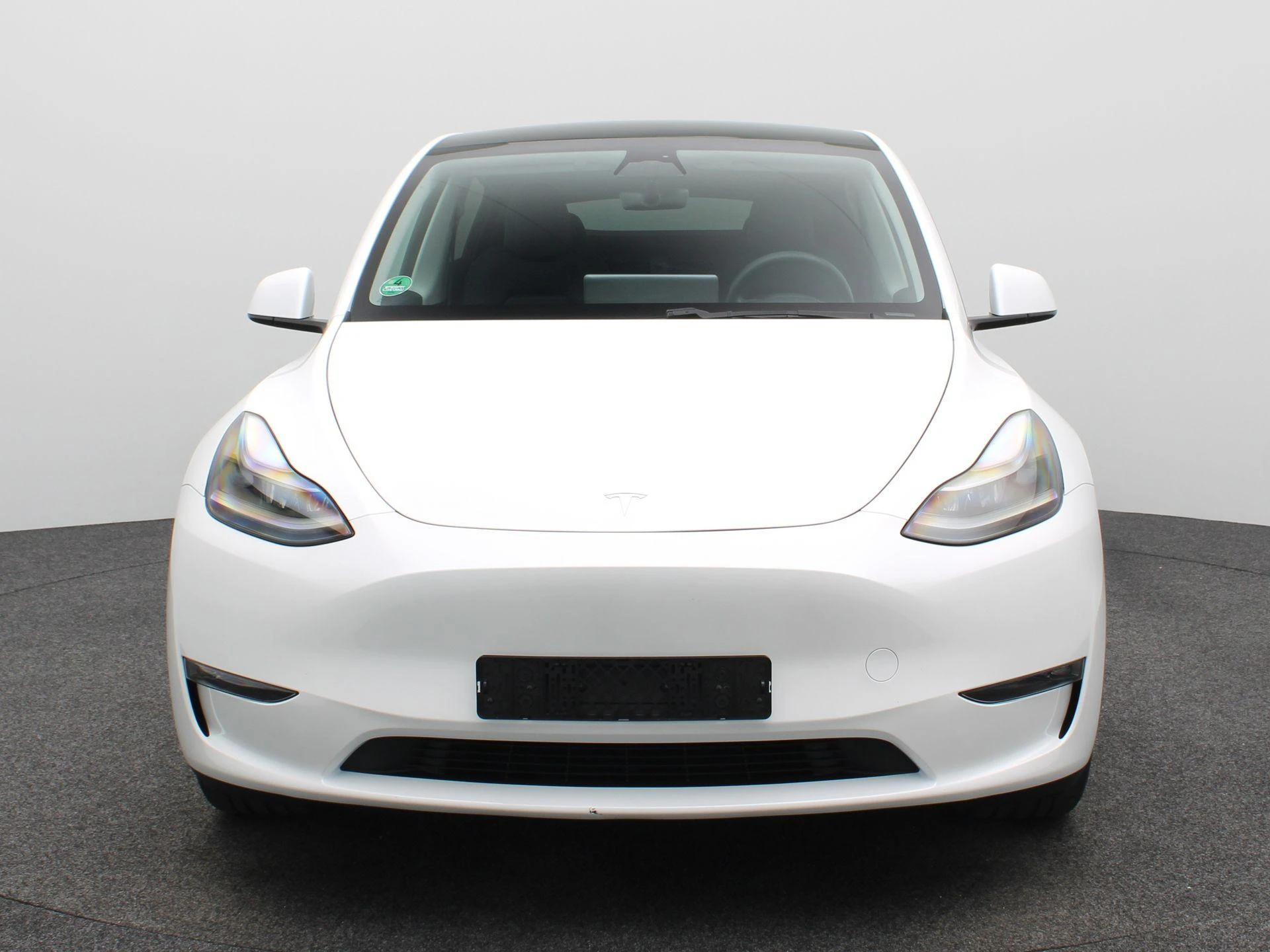 Tesla-Model Y-image-2