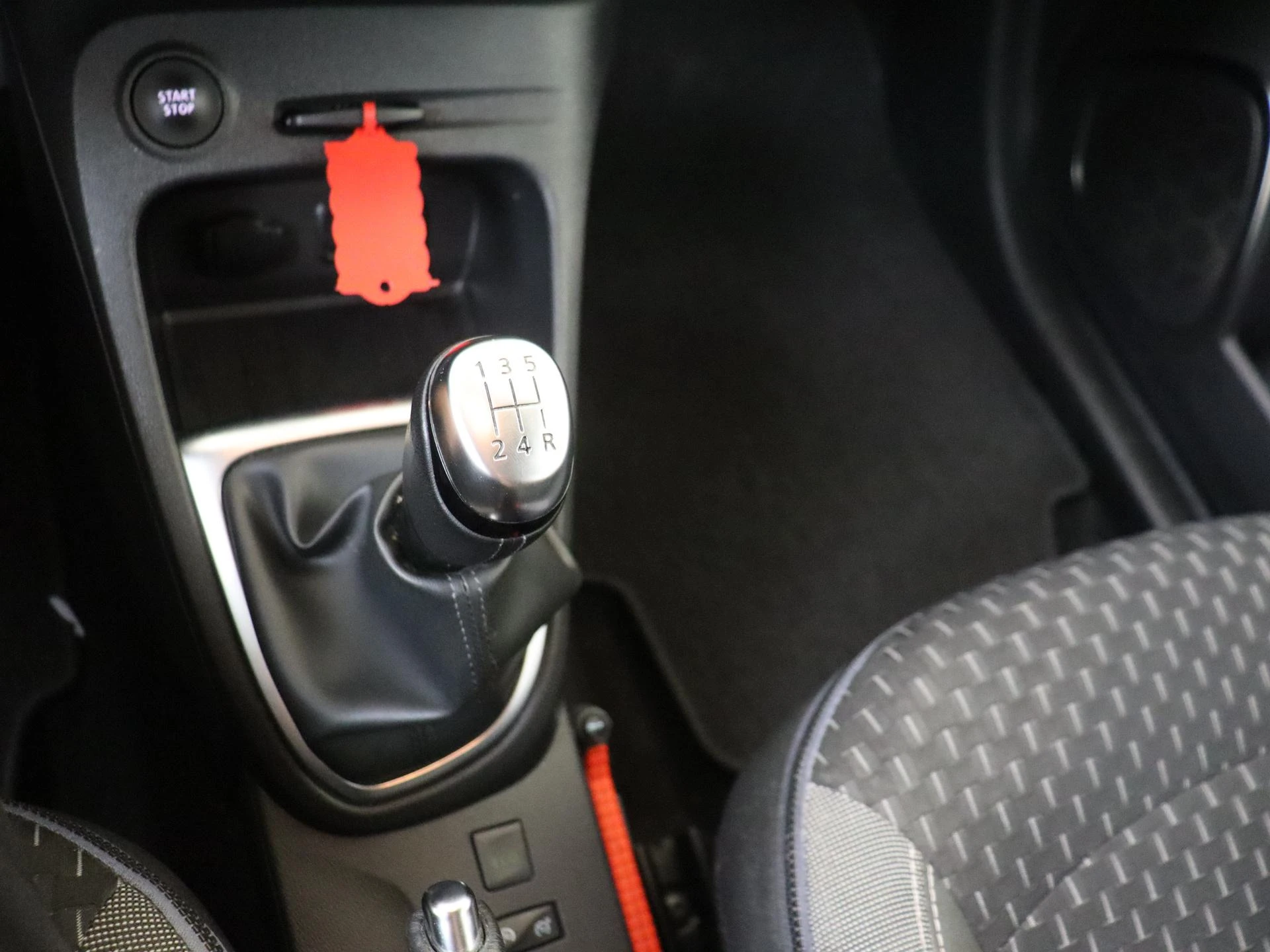 Renault-Captur-image-14
