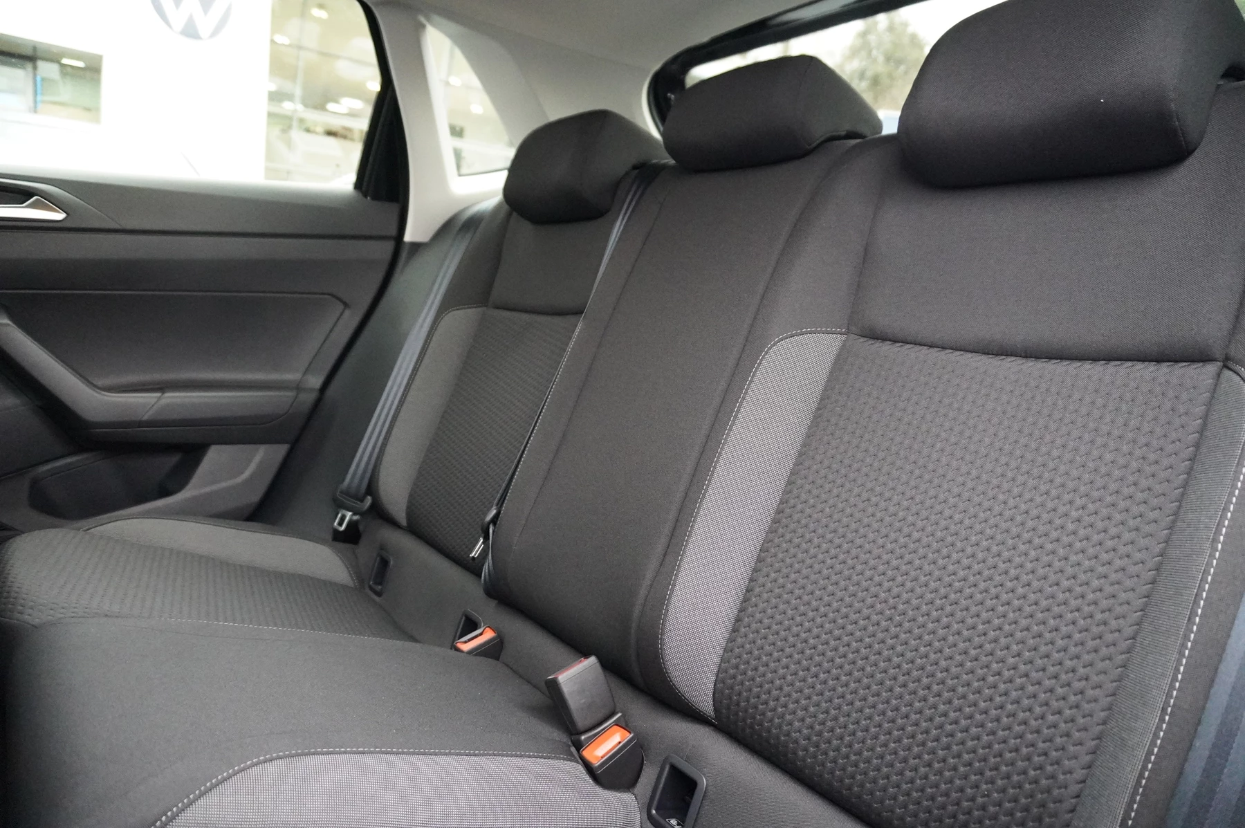 Volkswagen-Polo-image-39