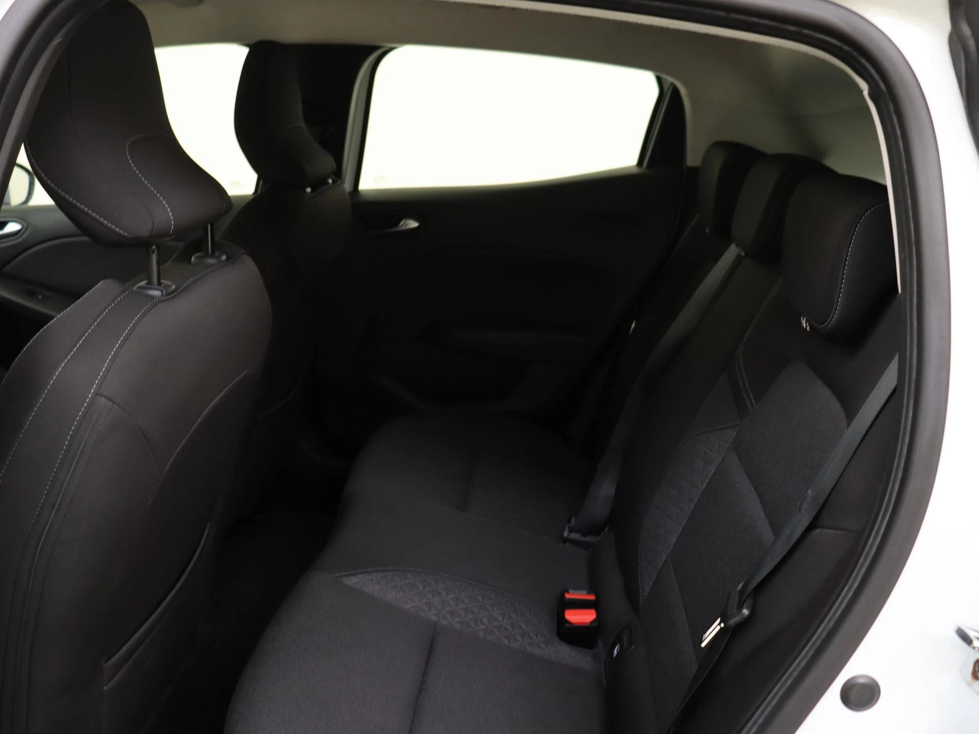Renault-Clio-image-15