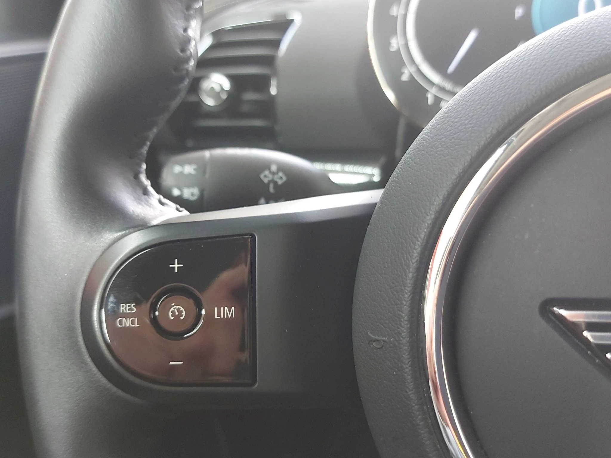 MINI-Clubman-image-24