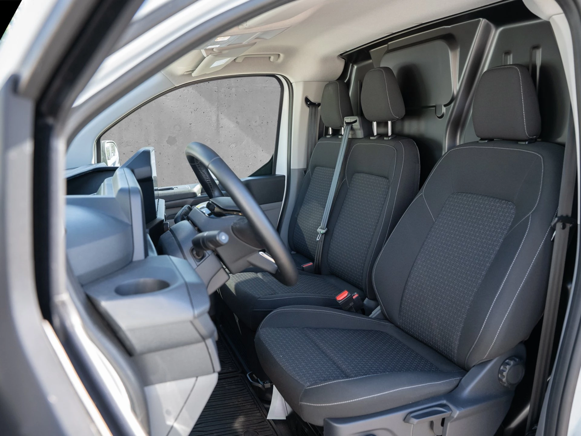 Ford-Transit Custom-image-6