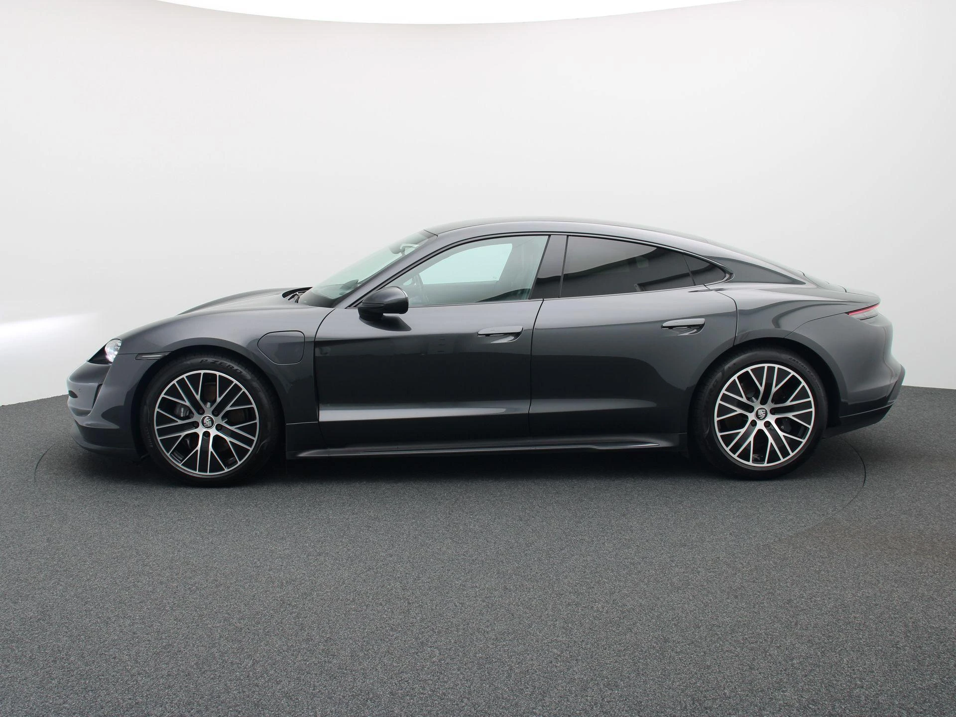 Porsche-Taycan-image-3